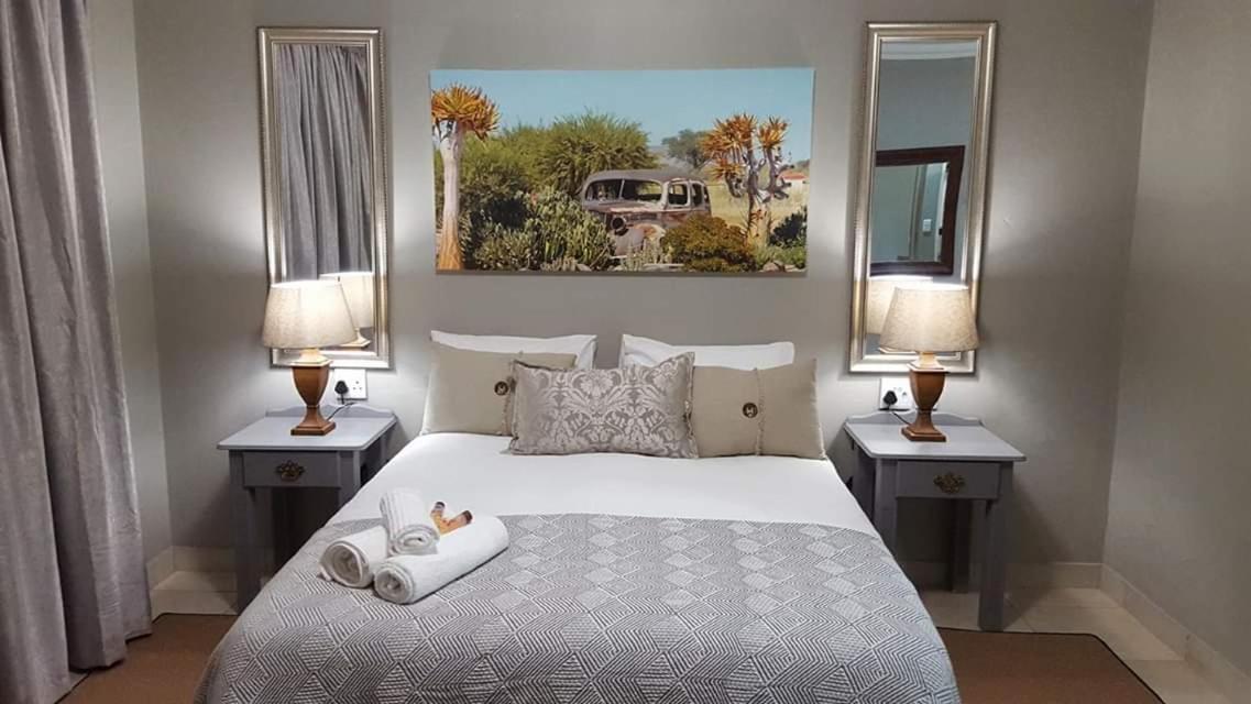 Deluxe Queen Suite