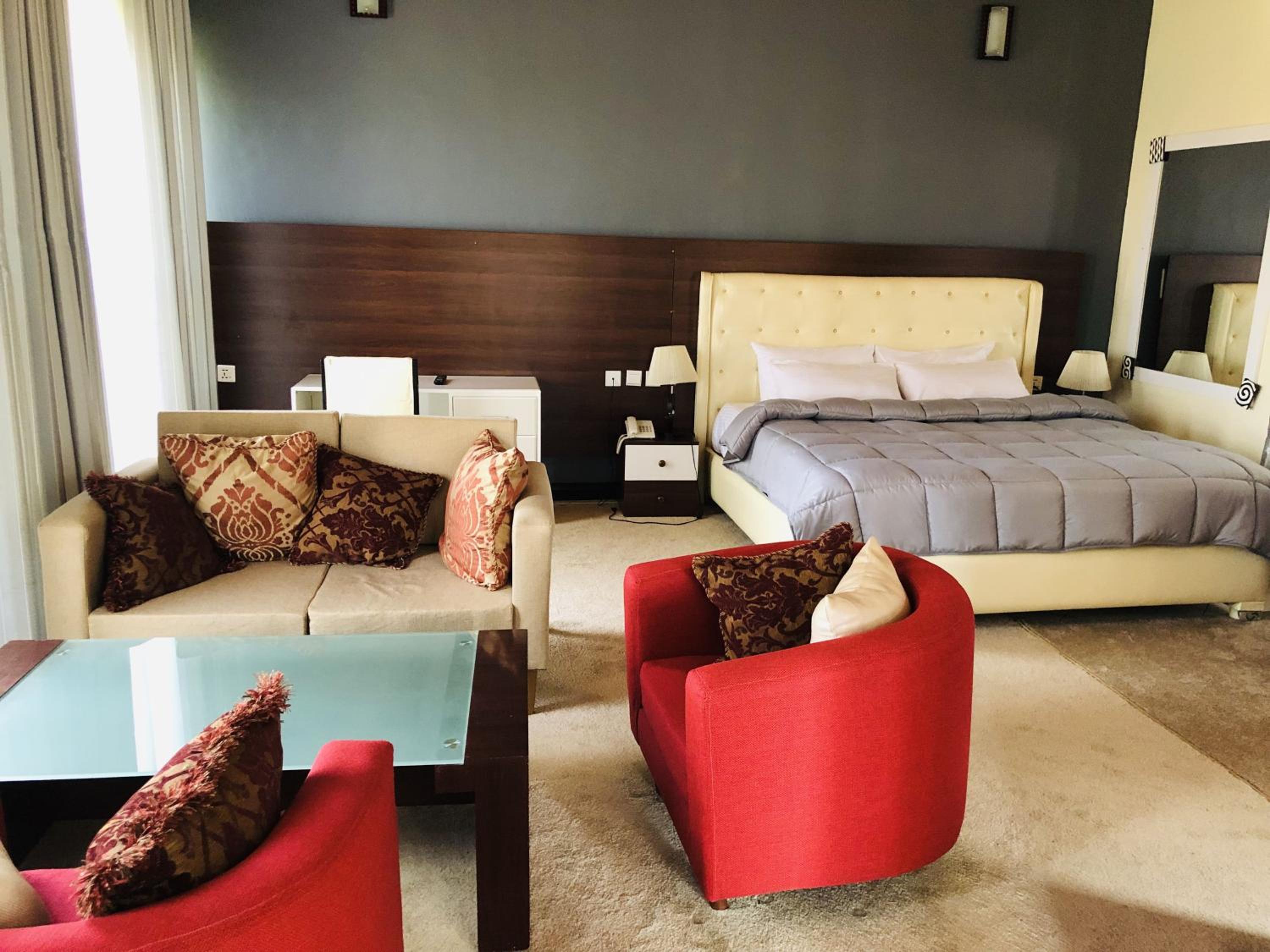 One-Bedroom Suite