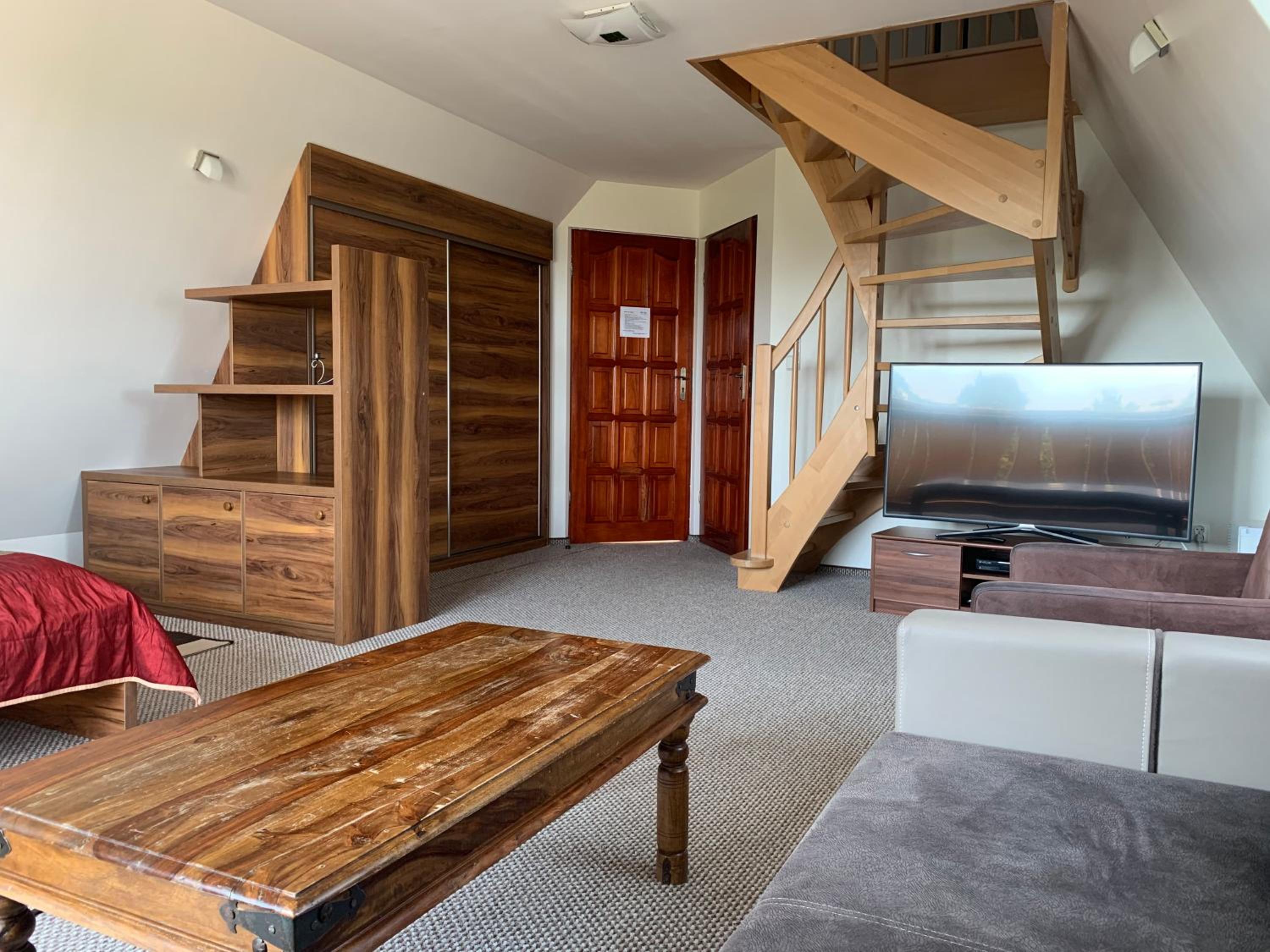 Deluxe Family Room - Photo 1