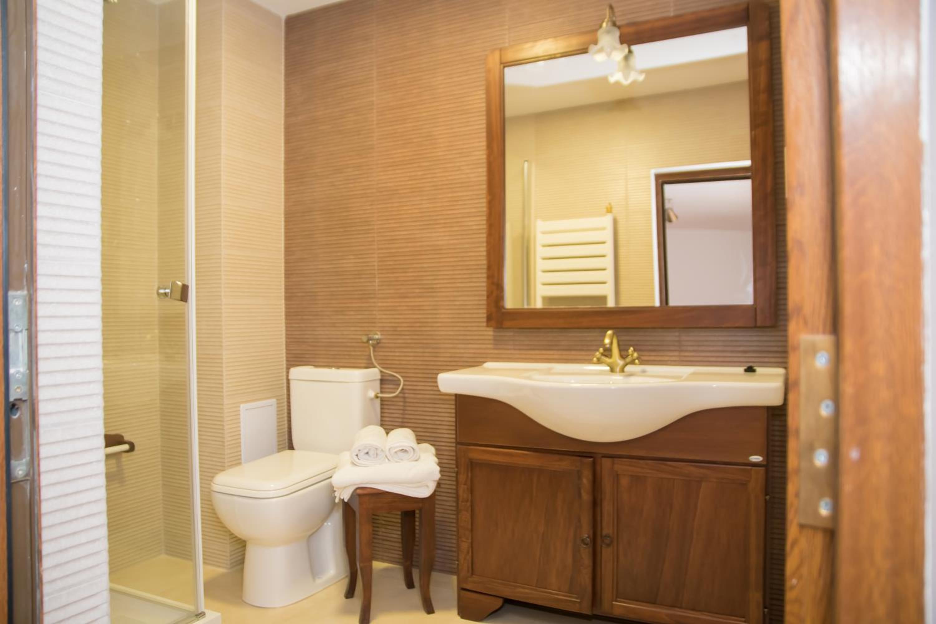 Double Room - Photo 19