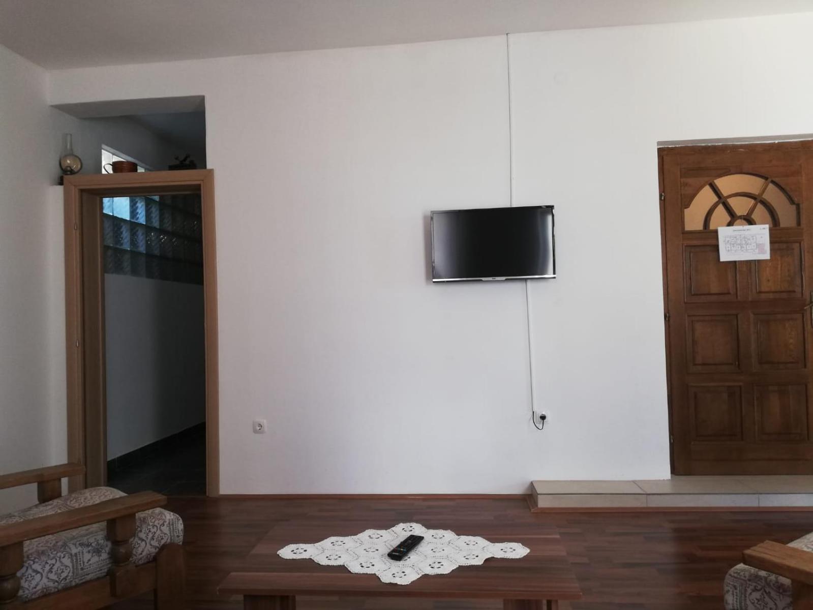 Apartment with Balcony photo 3