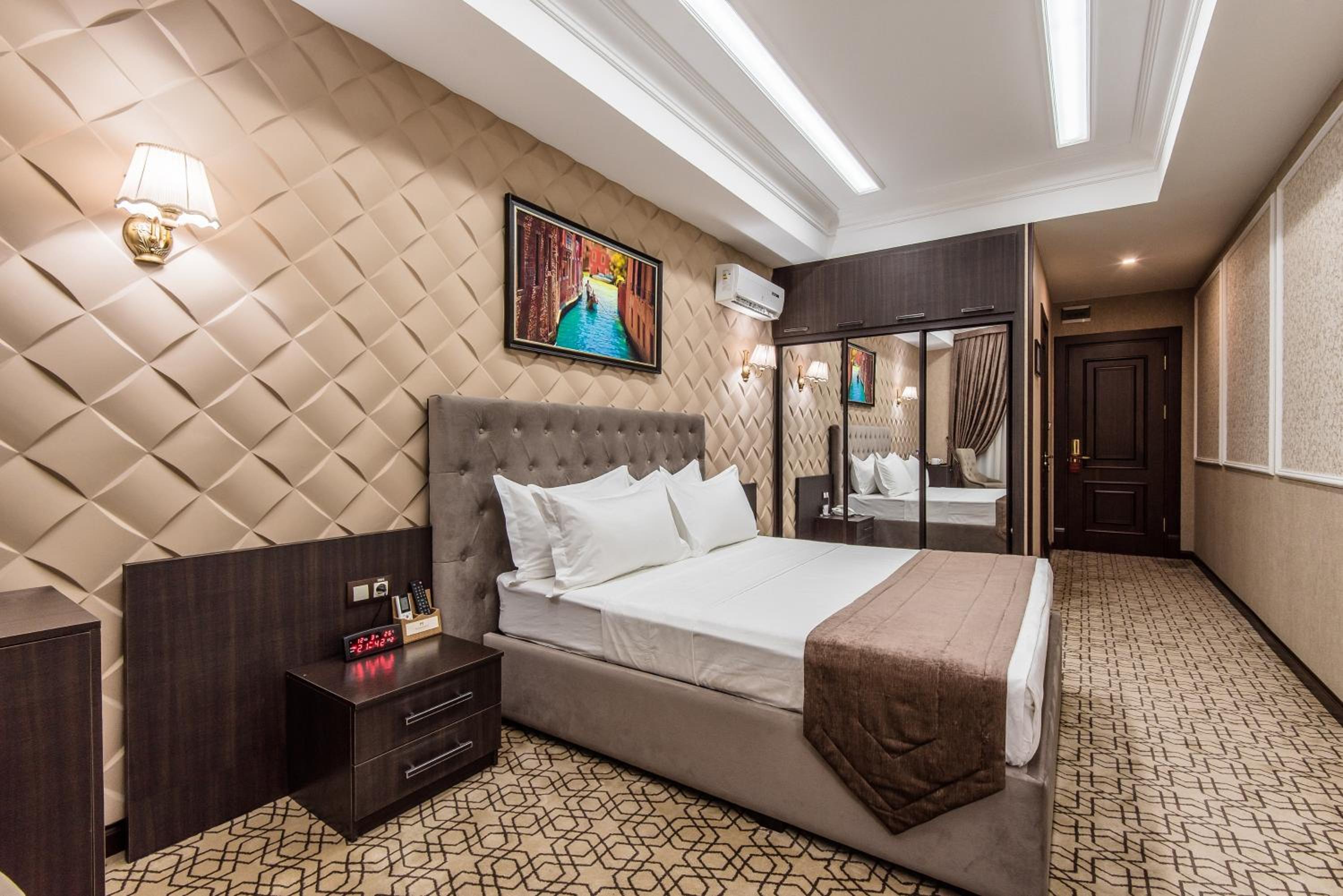 Standard Double Room - Photo 1