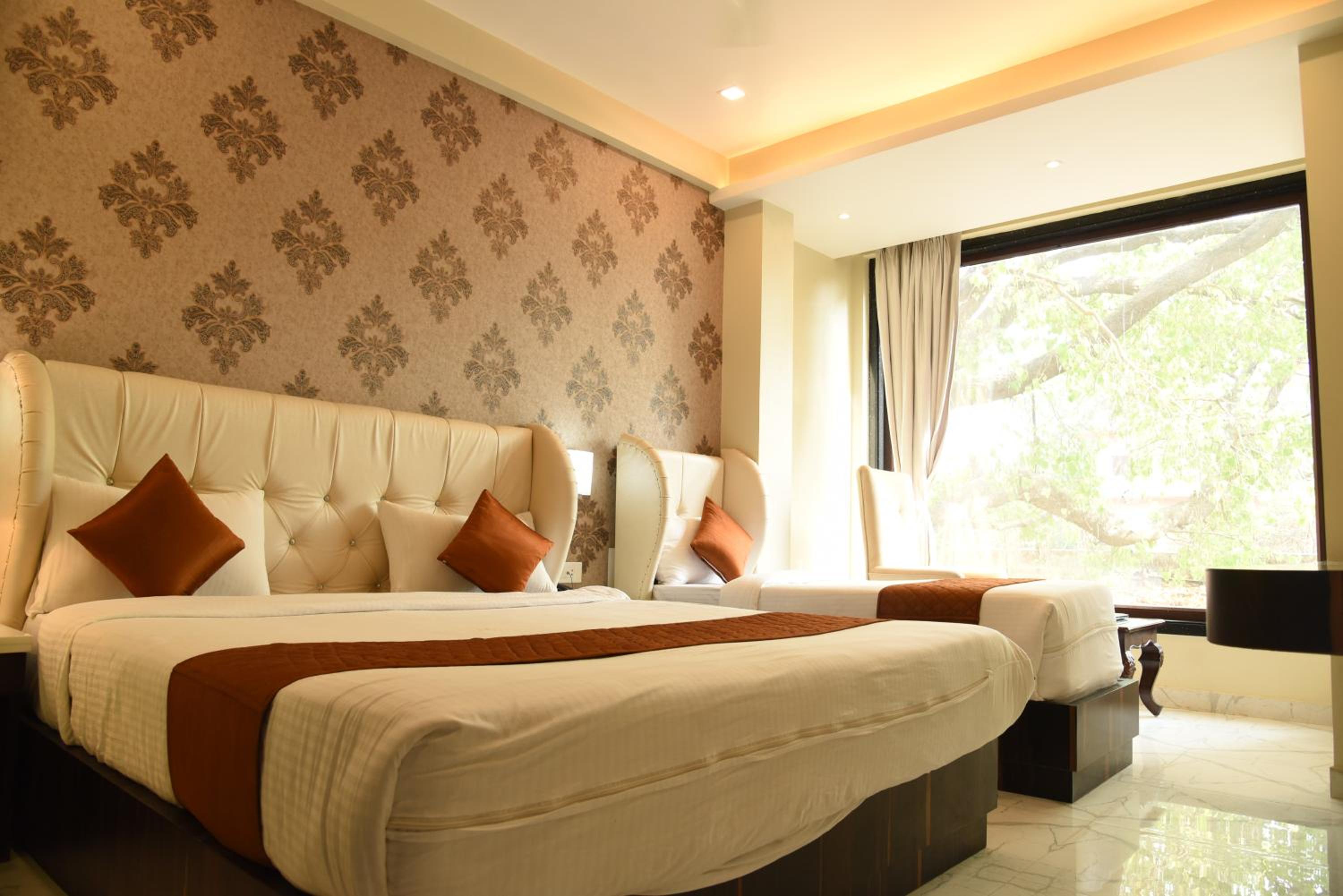 Executive Triple Room (Evening Aarti with Boat Ride @ INR 500 Per Person)