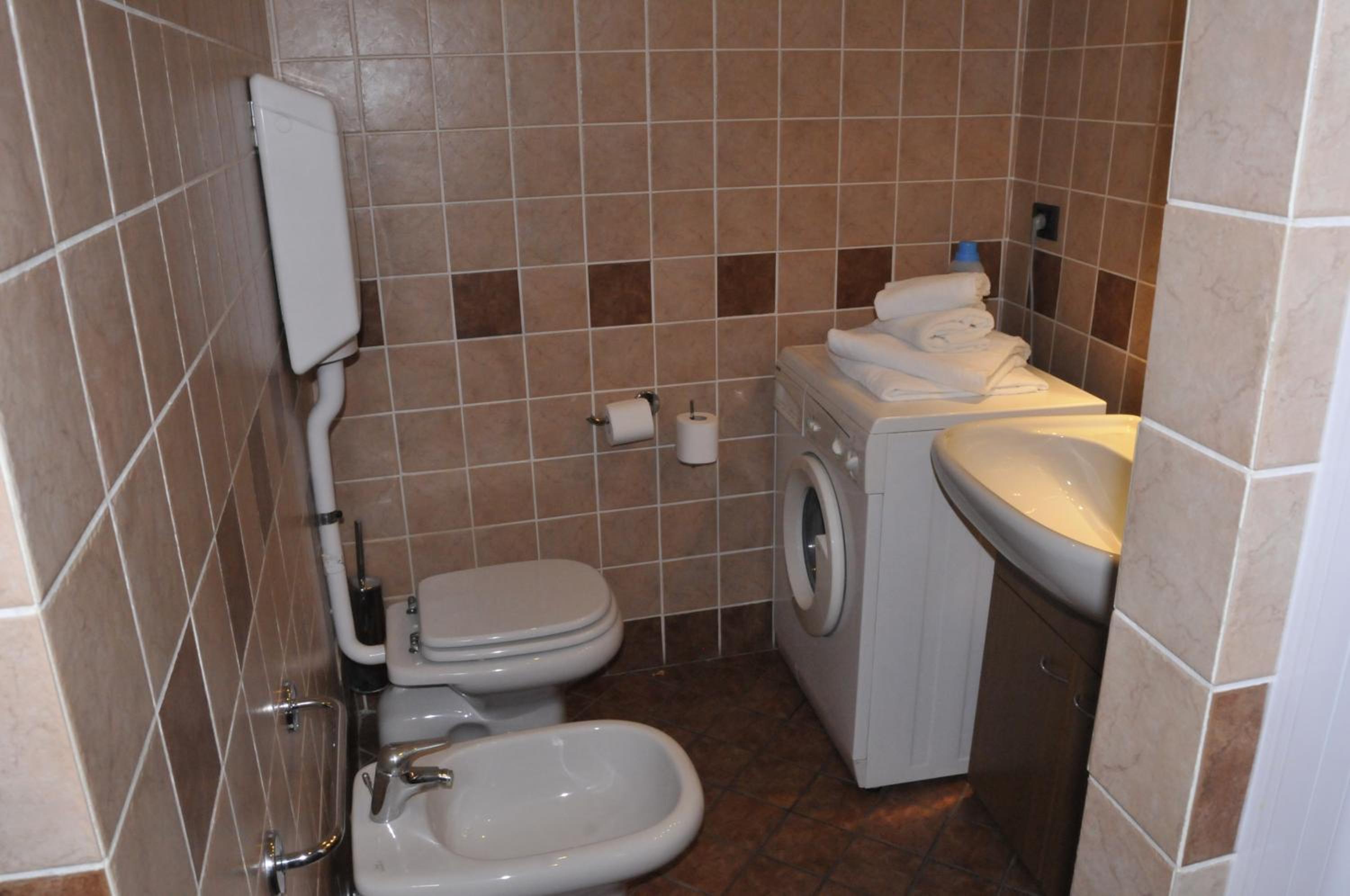 Superior One-Bedroom Apartment (2 Adults) photo 2