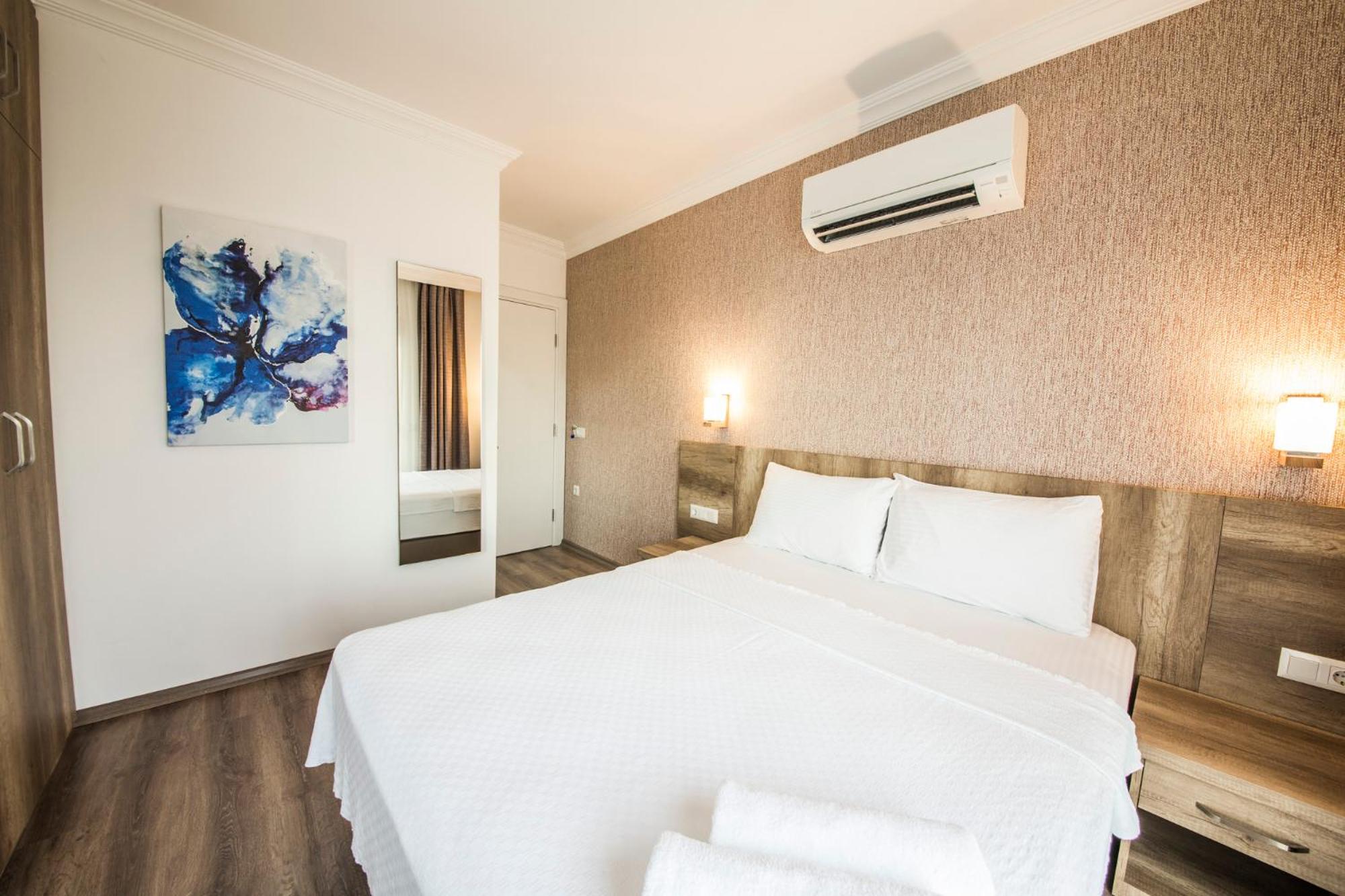 Deluxe Double Room - Photo 1