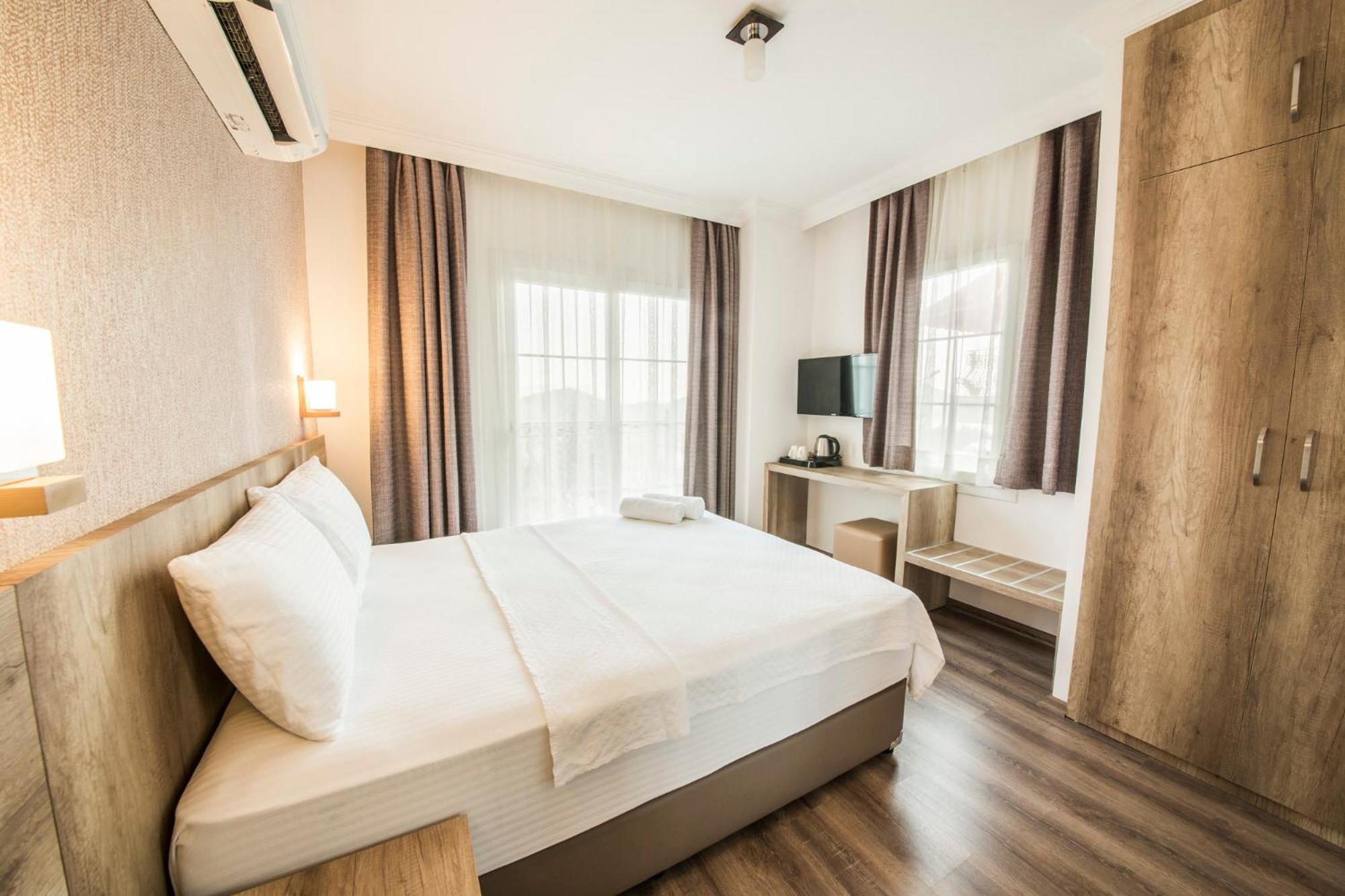Deluxe Double Room - Photo 2