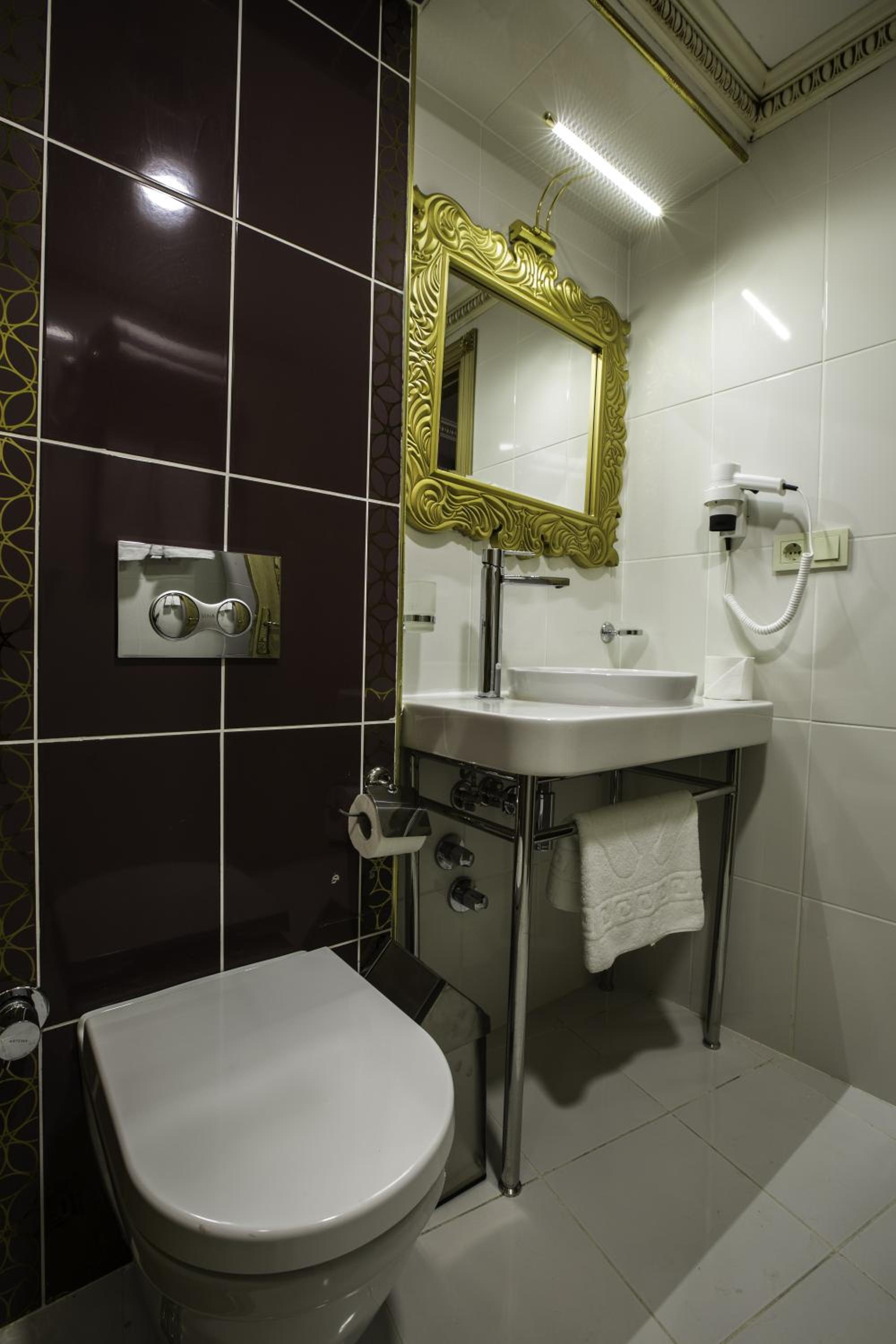 Deluxe Triple Room with Sea View photo 2