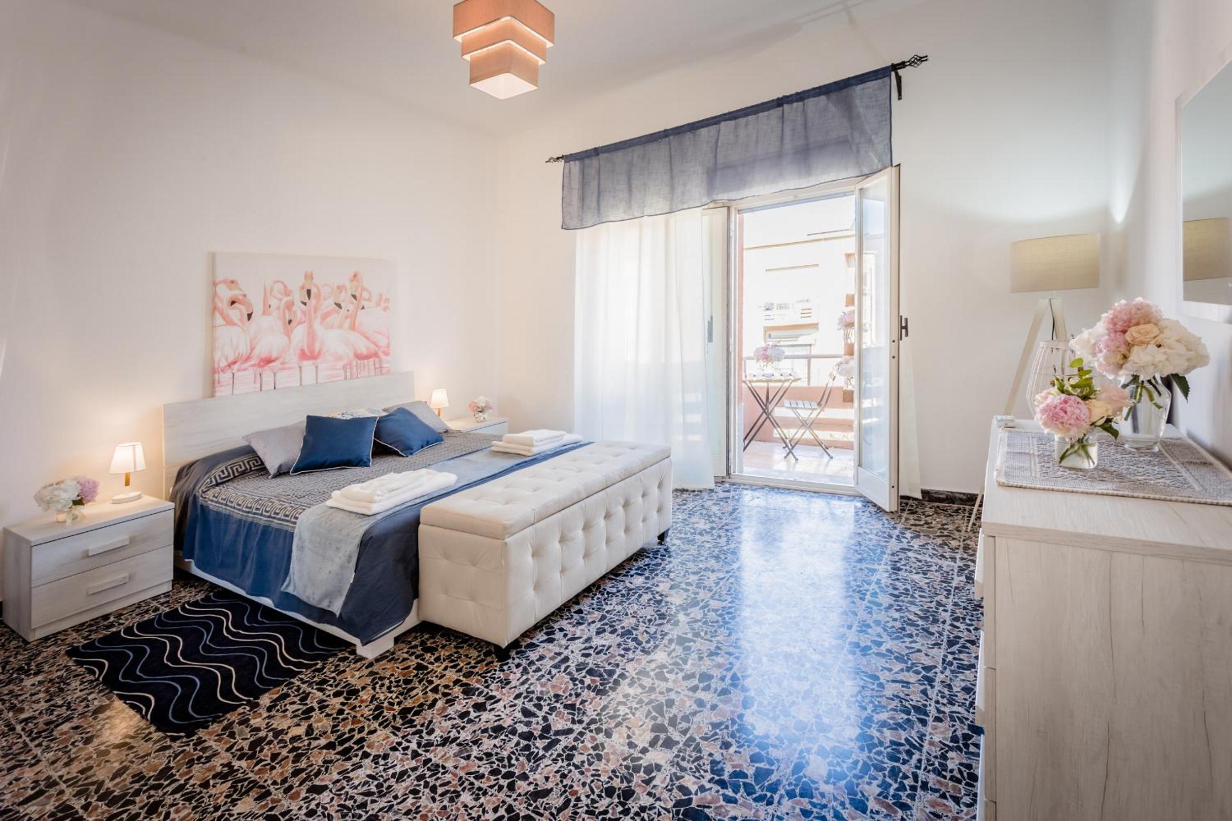 Double Room with Private External Bathroom