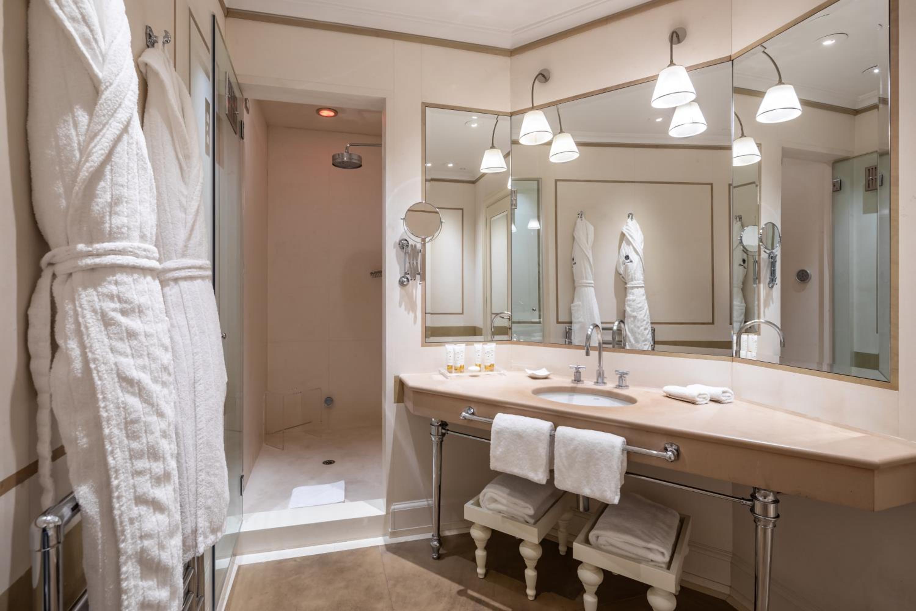 Junior Suite - Photo 7
