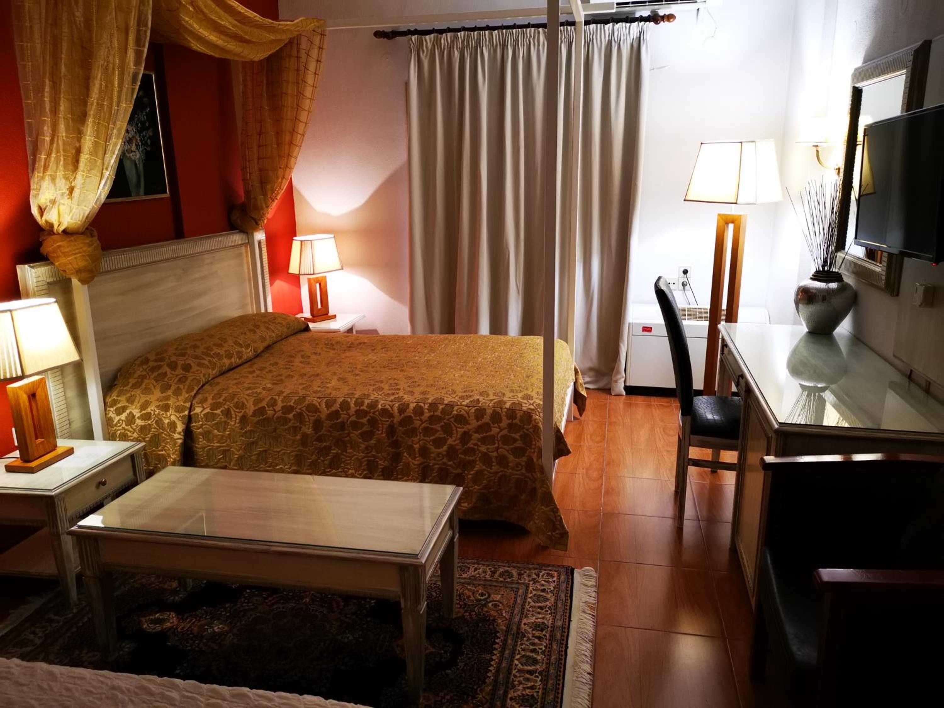 Deluxe Single Room photo 2