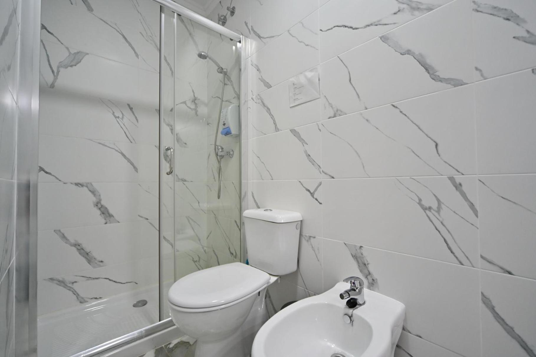 Apartment - Photo 8