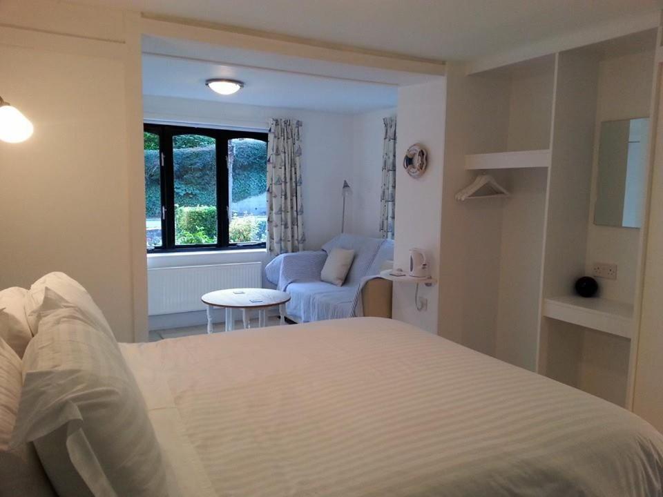 Large Double or Twin Room