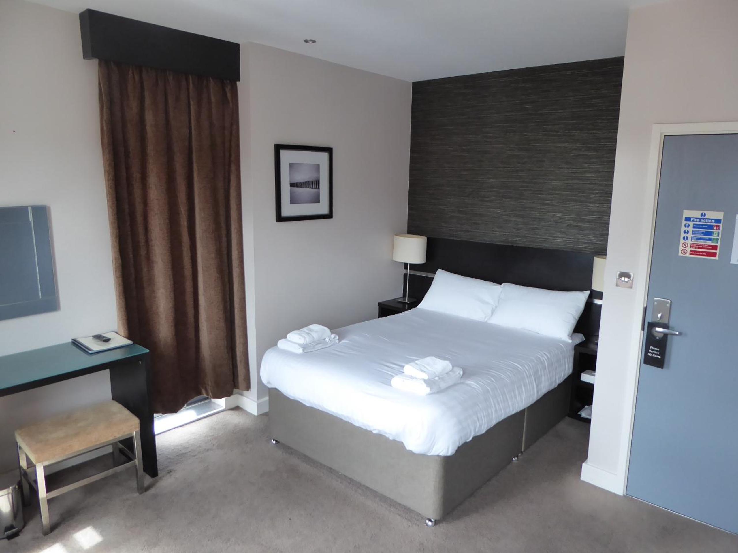 Standard Family Room - Photo 4