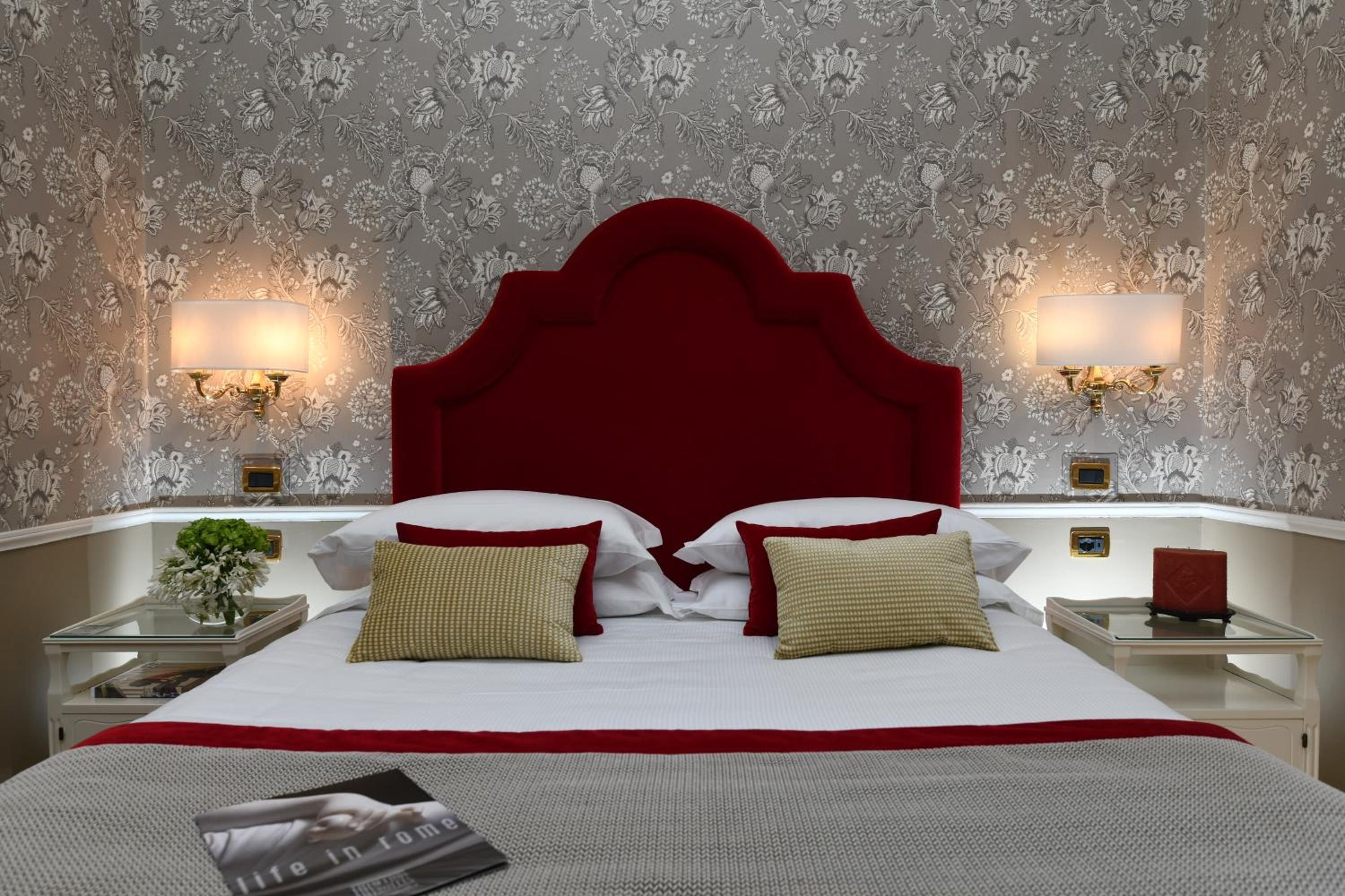 Premium Double Room thumbnail 6