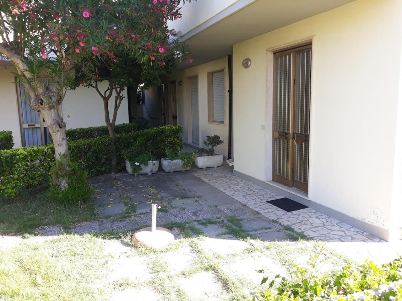 Two-Bedroom Apartment - Photo 4