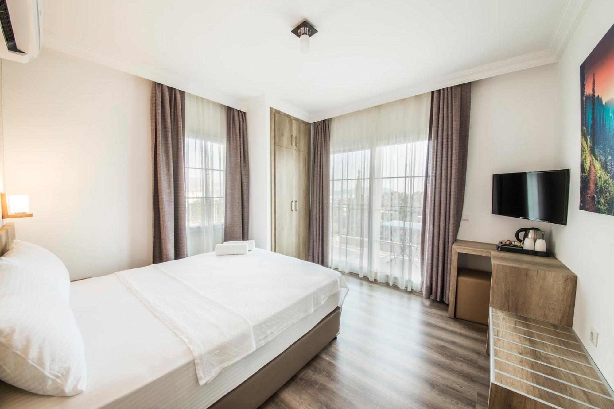 Double Room with Balcony and Sea View photo 1