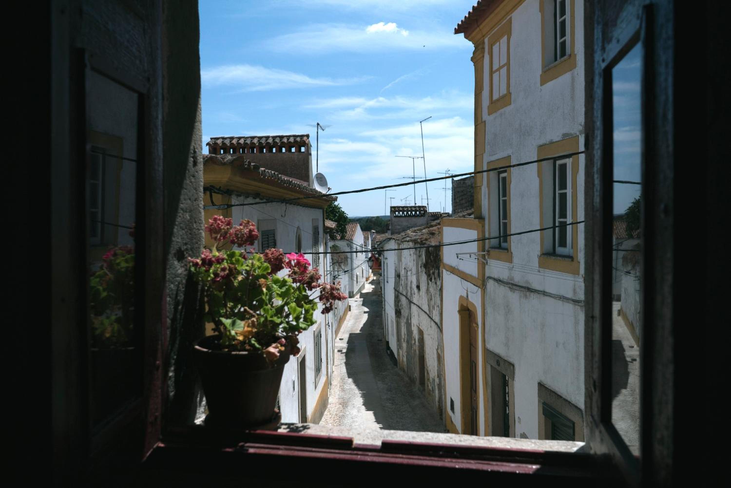 Studio - Photo 15