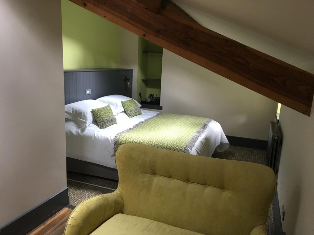 Superior Deluxe Double or Twin Room
