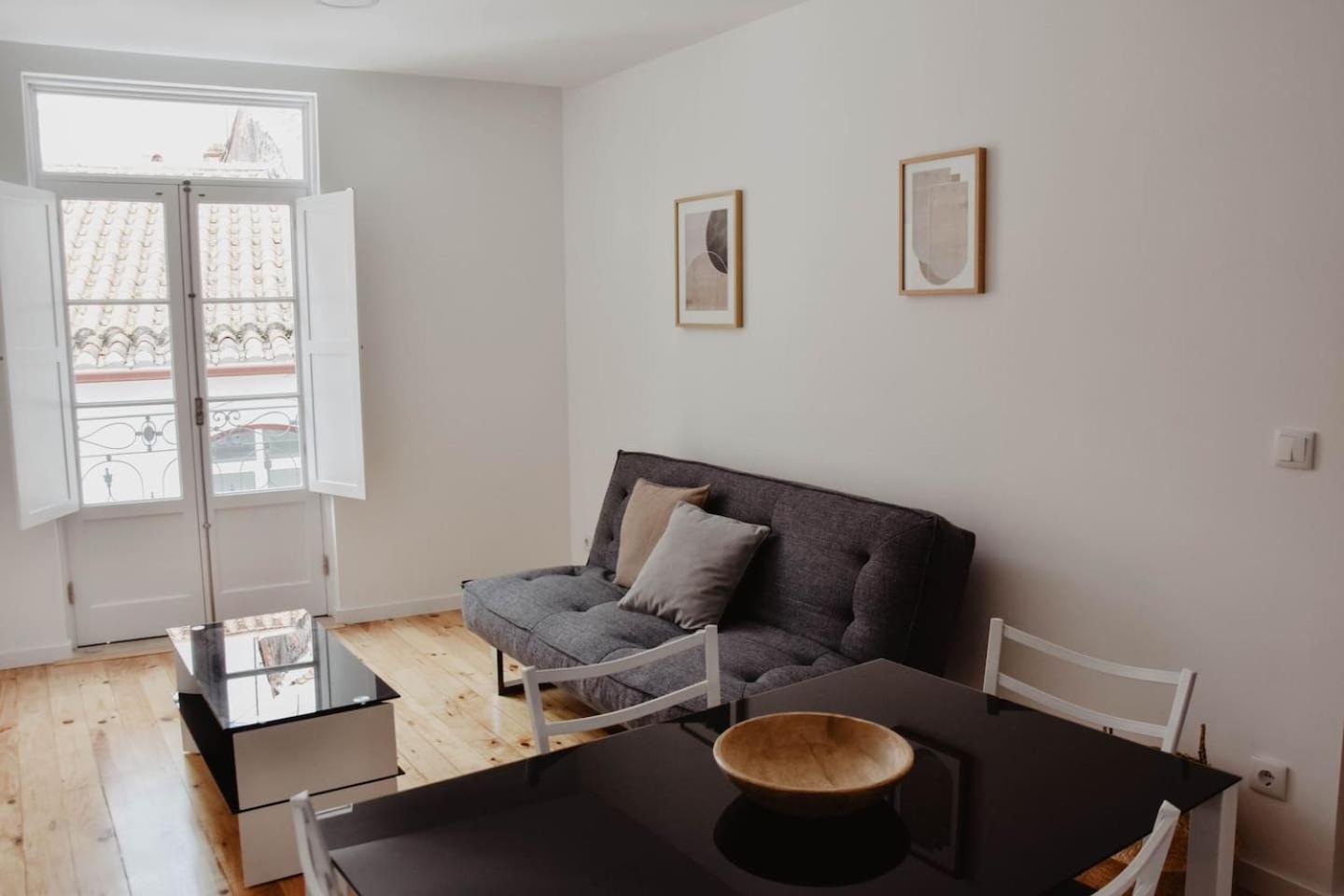 One-Bedroom Apartment - Photo 27