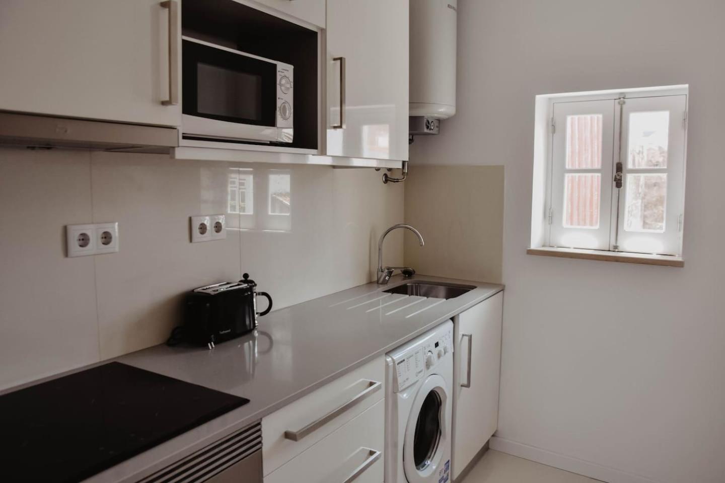 One-Bedroom Apartment - Photo 33