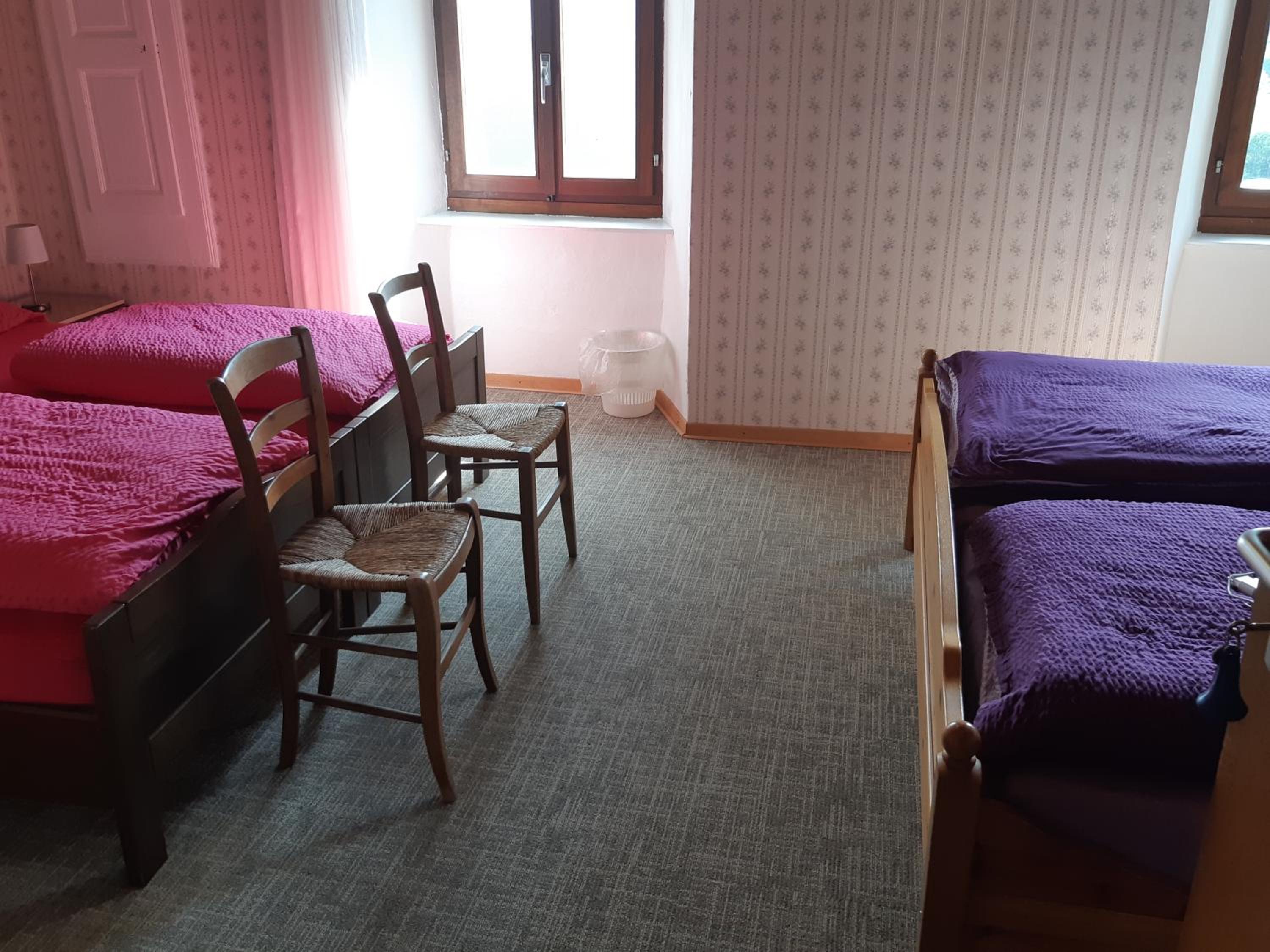 Economy Quadruple Room with Shared Bathroom photo 2