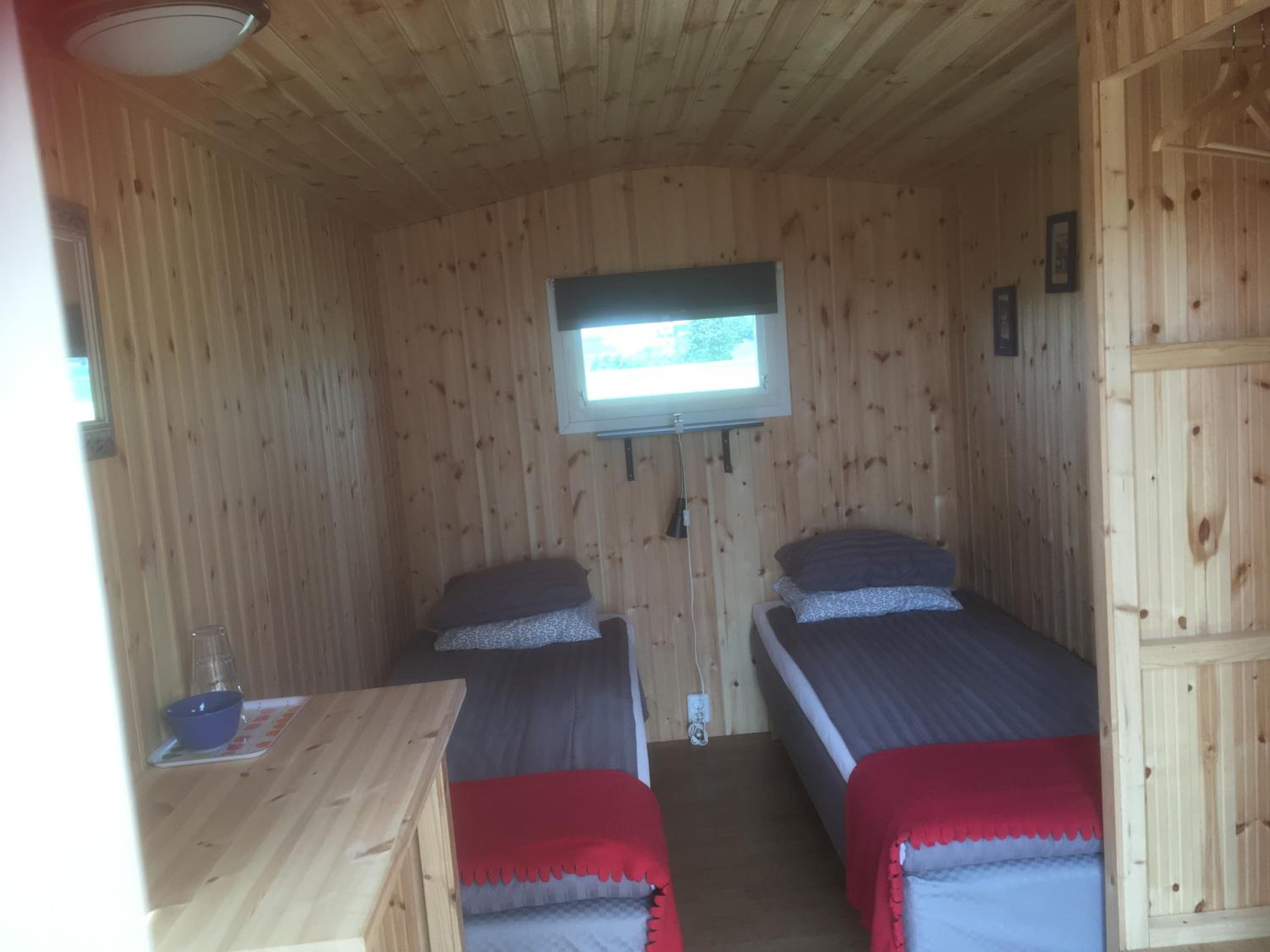 Small Cottage - Photo 1