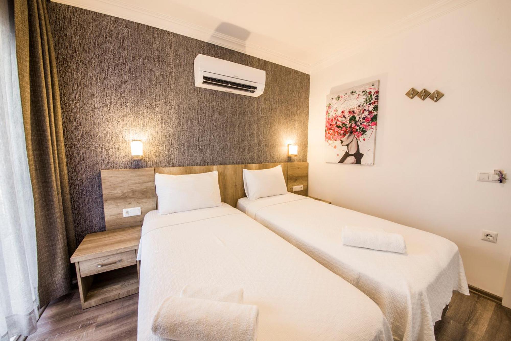 Standard Twin Room photo 1