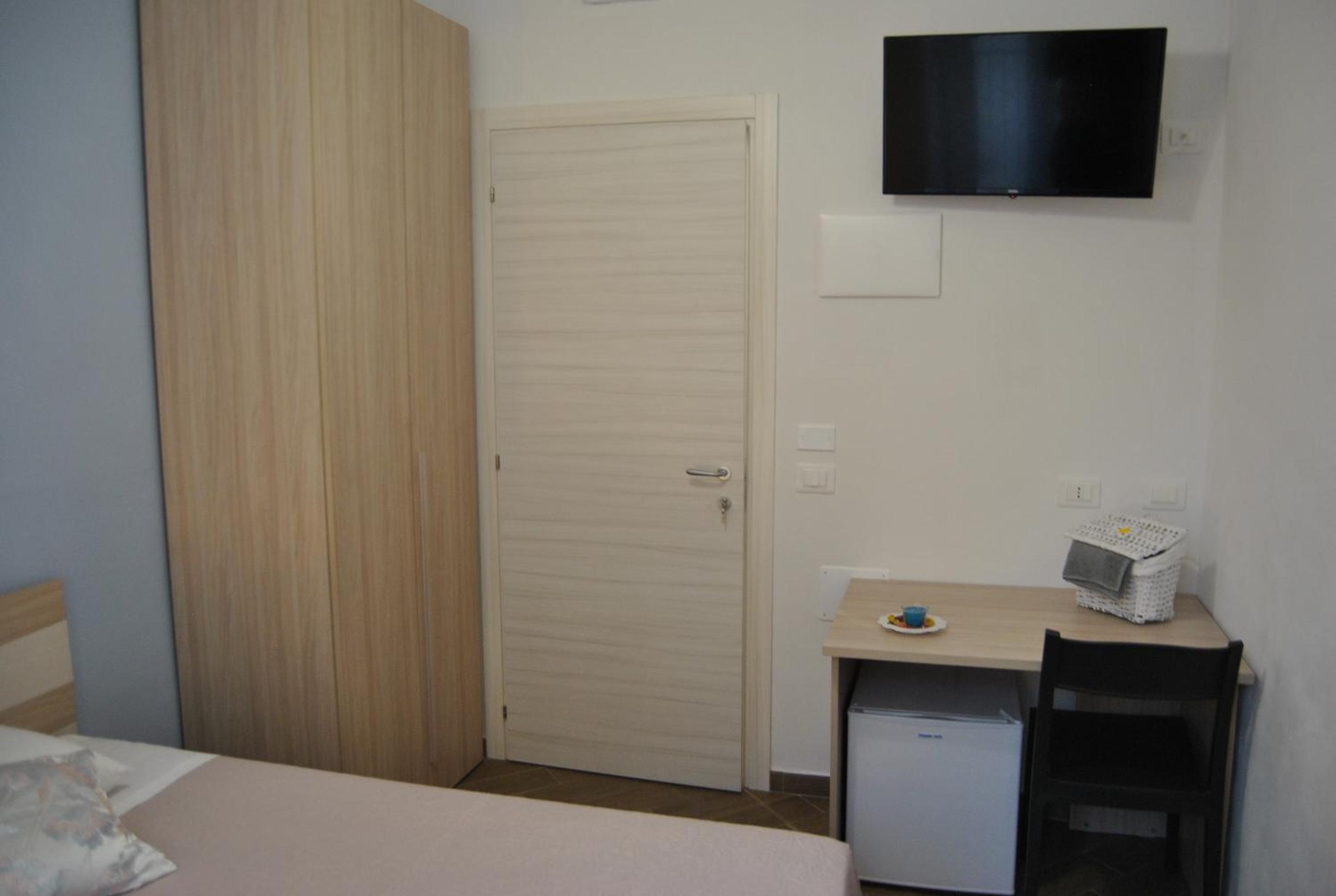 Single Room with Private Bathroom