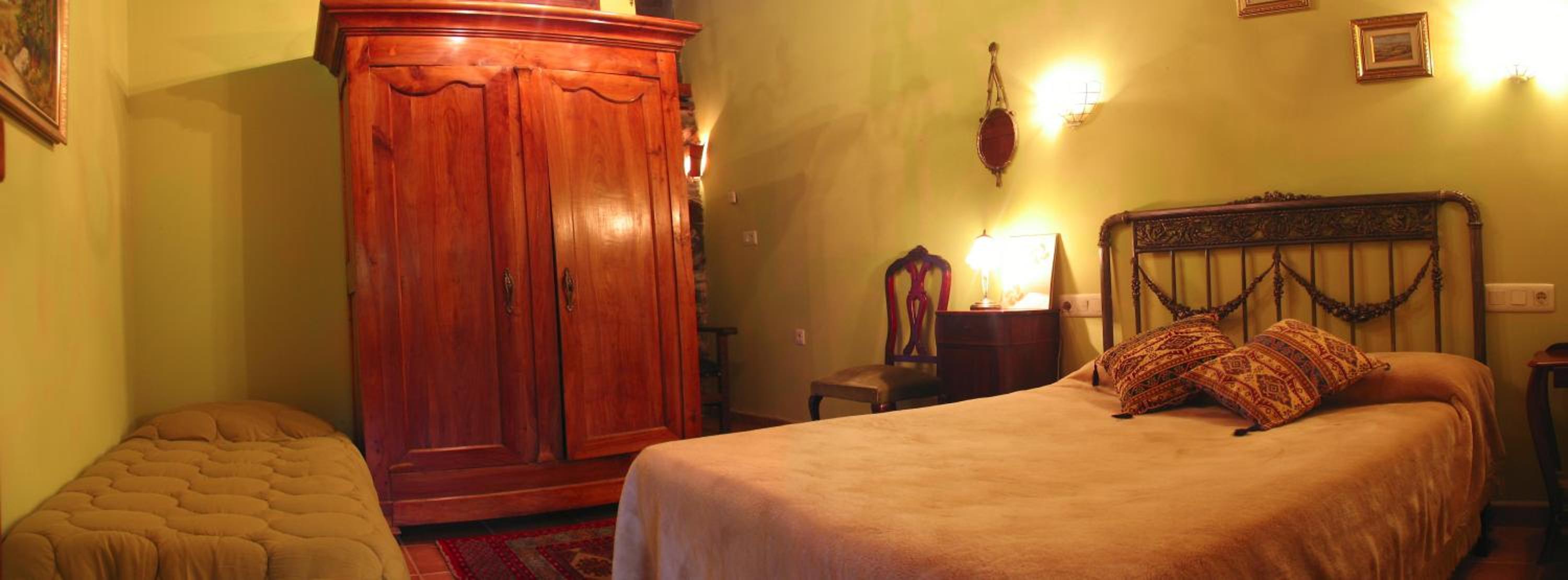 Double Room - Photo 6