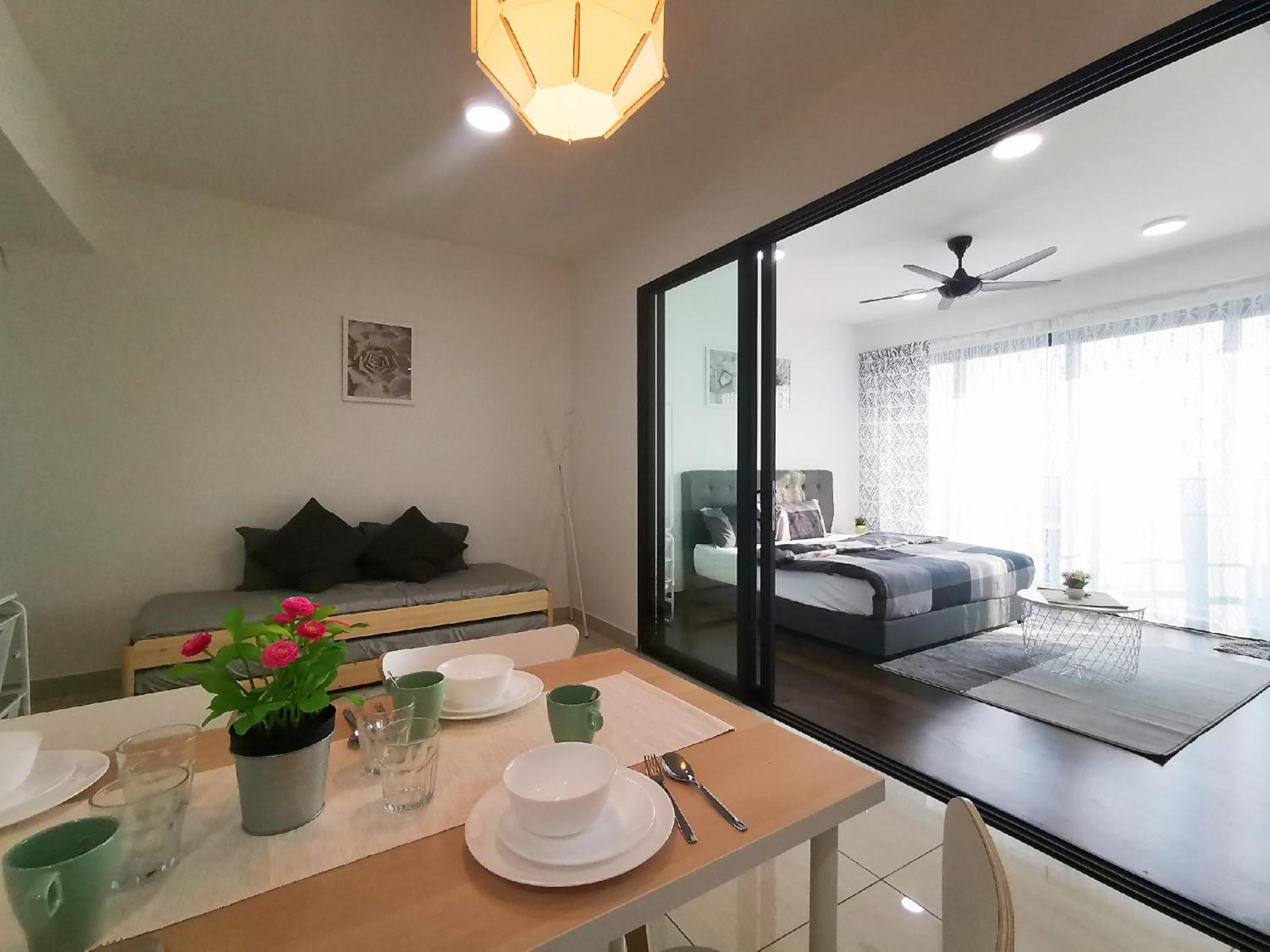 Apartment with Balcony - Photo 10