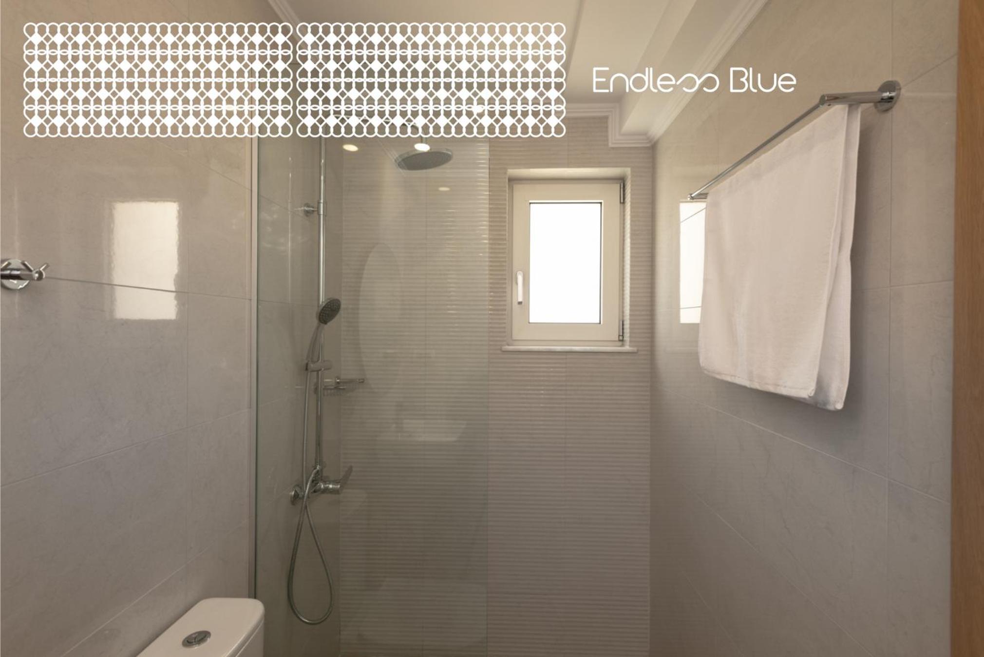 Deluxe Studio with Partial Sea View - Photo 9