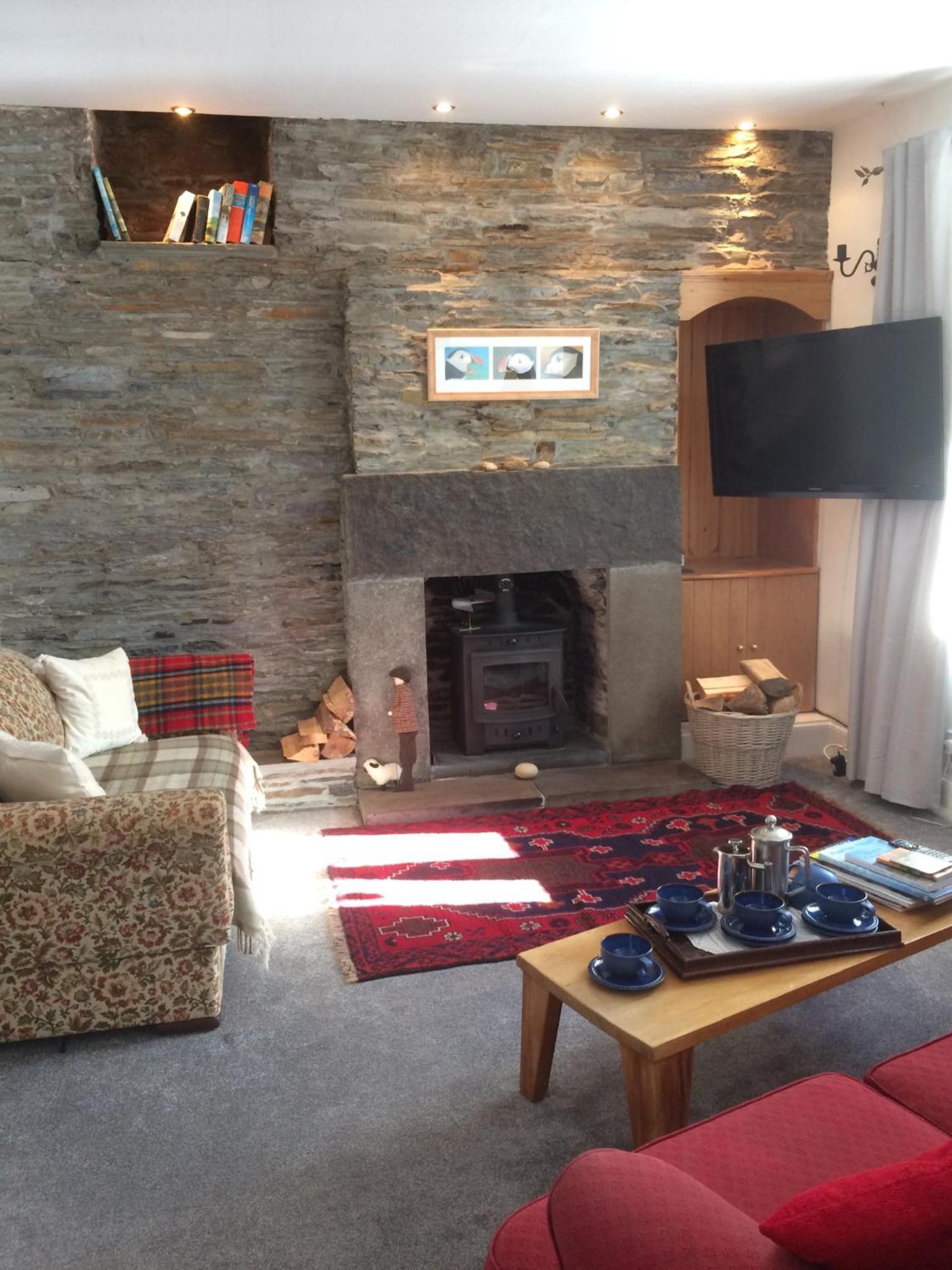 Three-Bedroom House photo 1