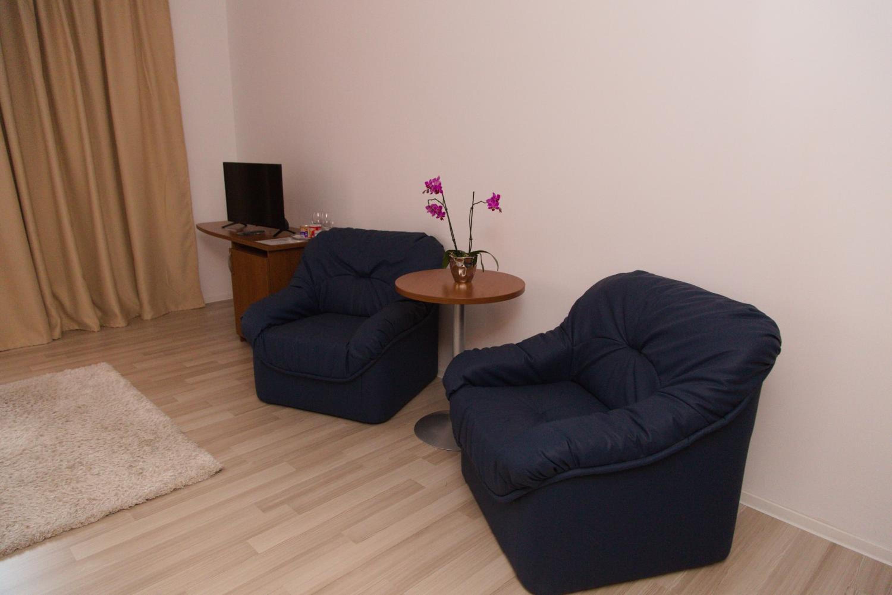 Double or Twin Room - Photo 1
