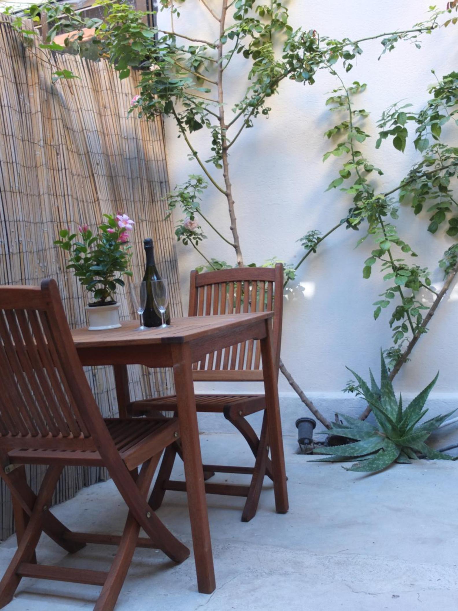 Duplex Suite - Photo 2