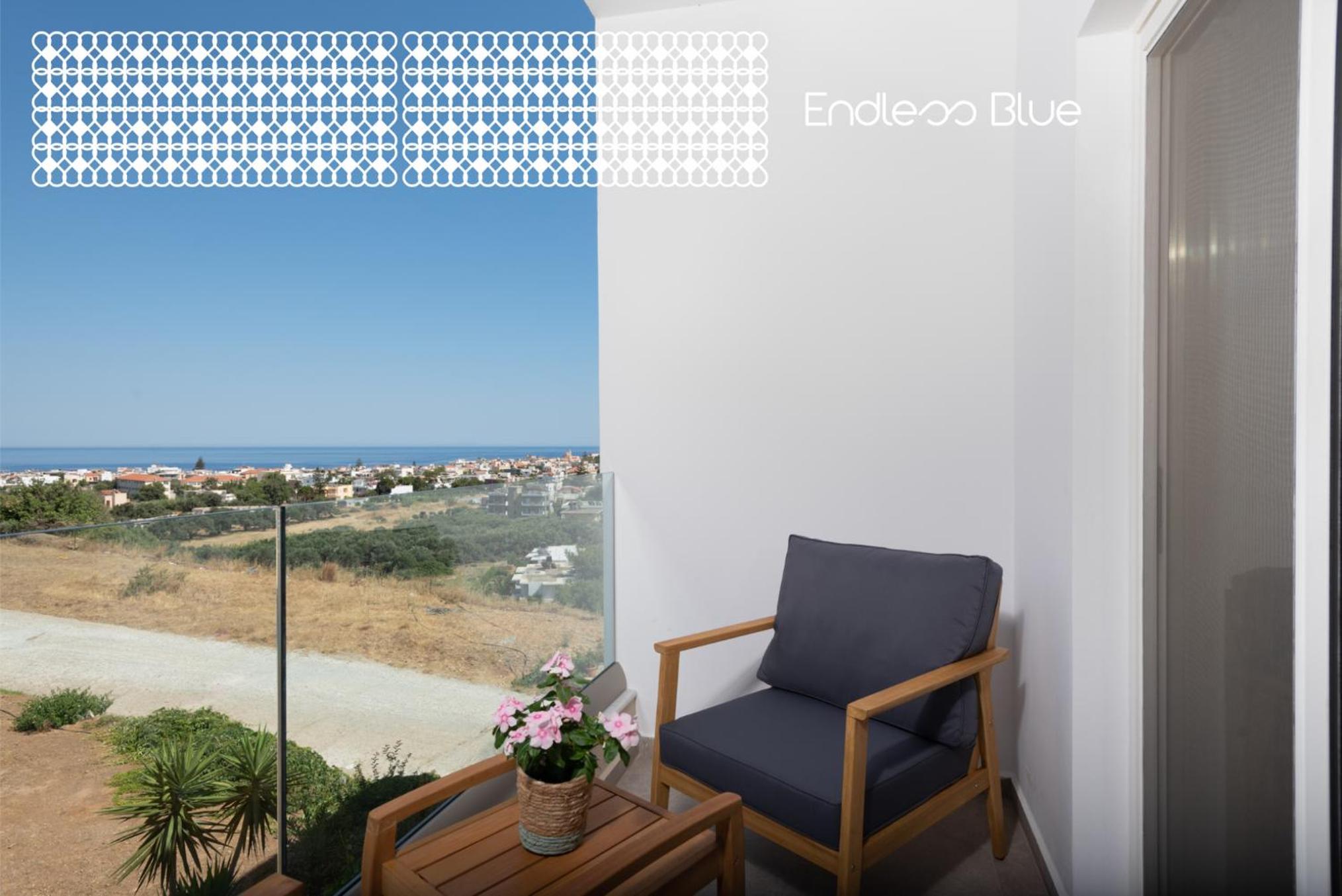 Deluxe Studio with Partial Sea View - Photo 6