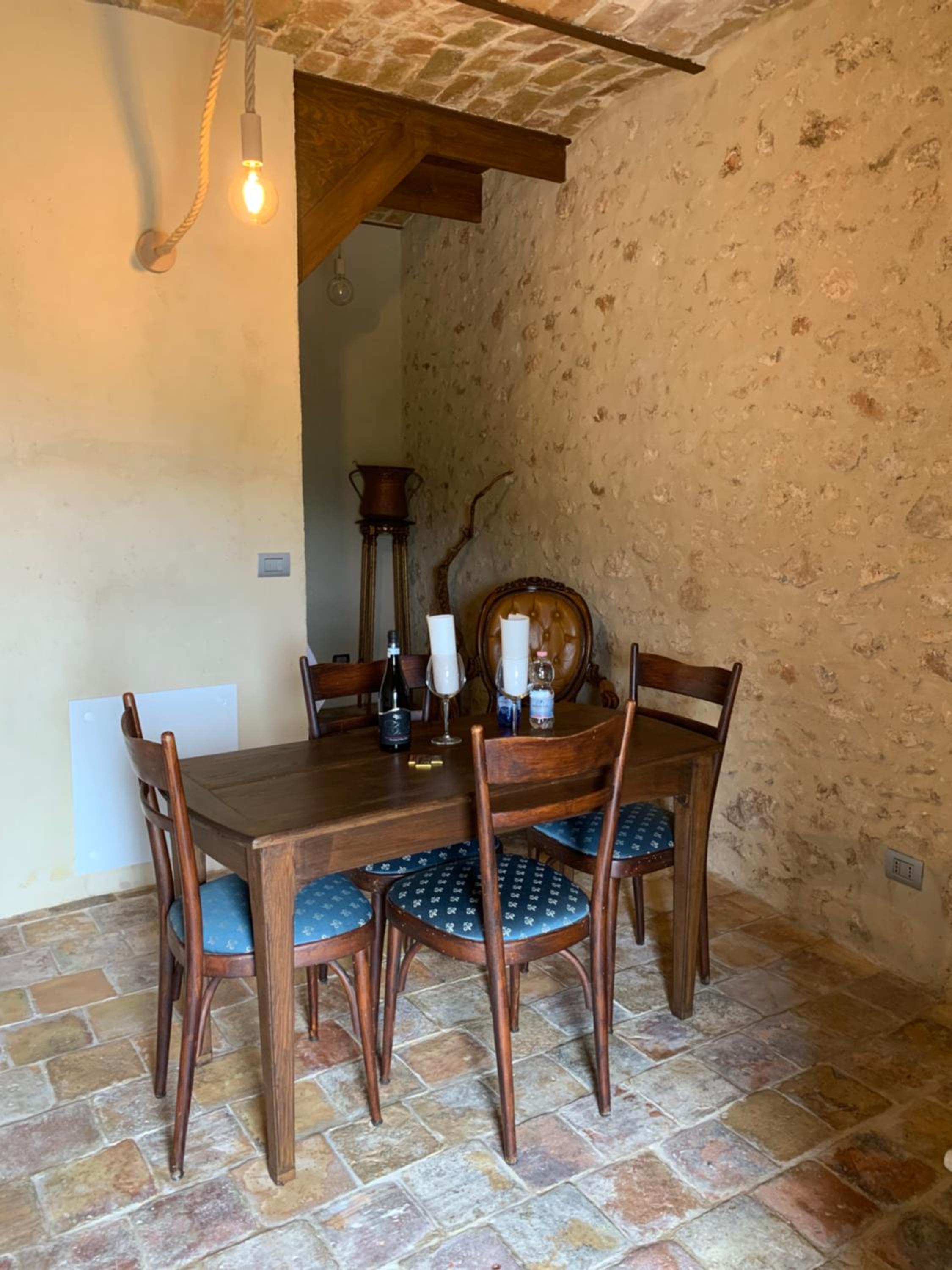 Family Suite with Balcony - Photo 7