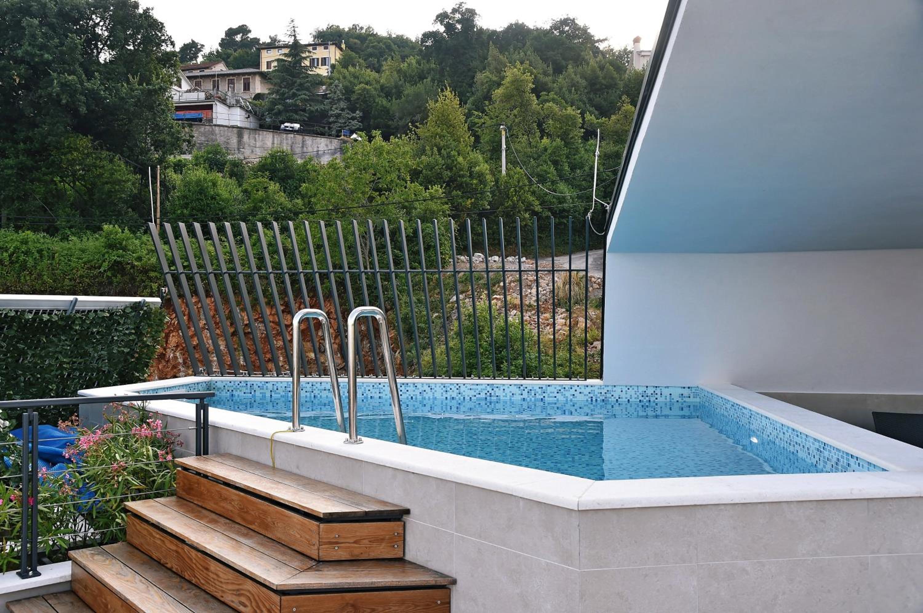 Apartment with Terrace photo 3