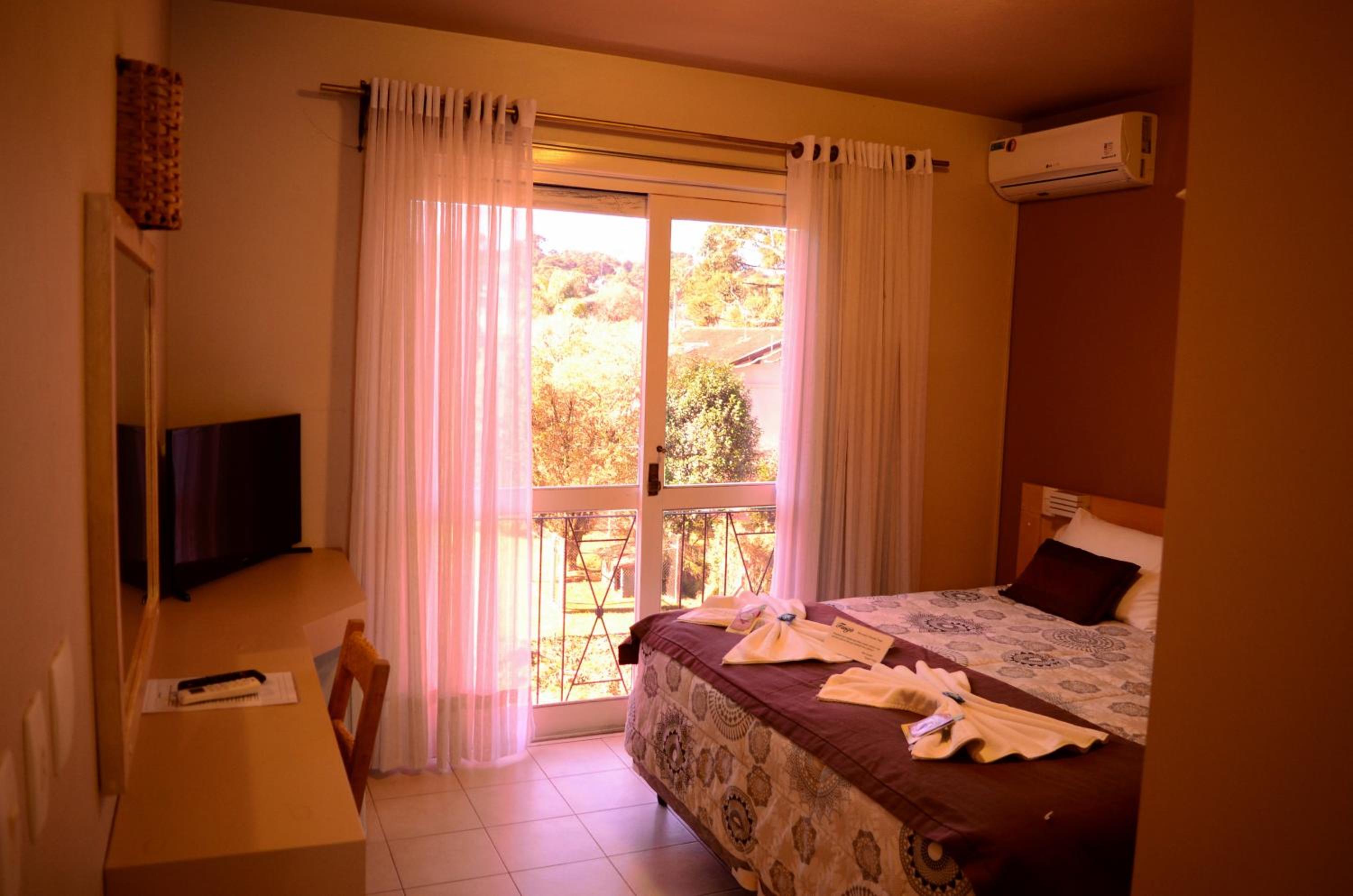 Deluxe Double Room photo 2