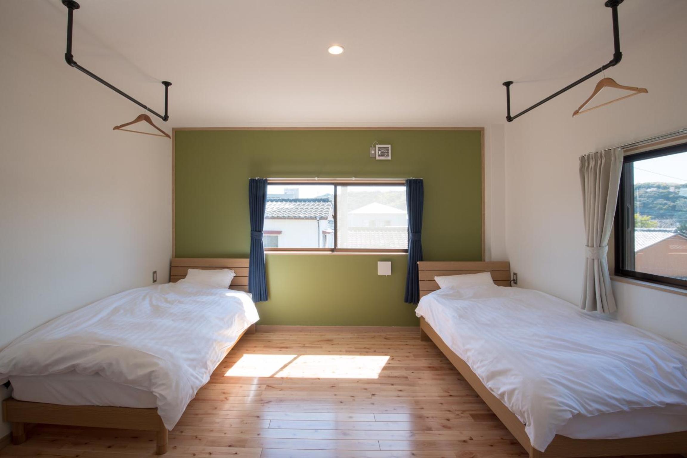 Twin Room - Photo 4