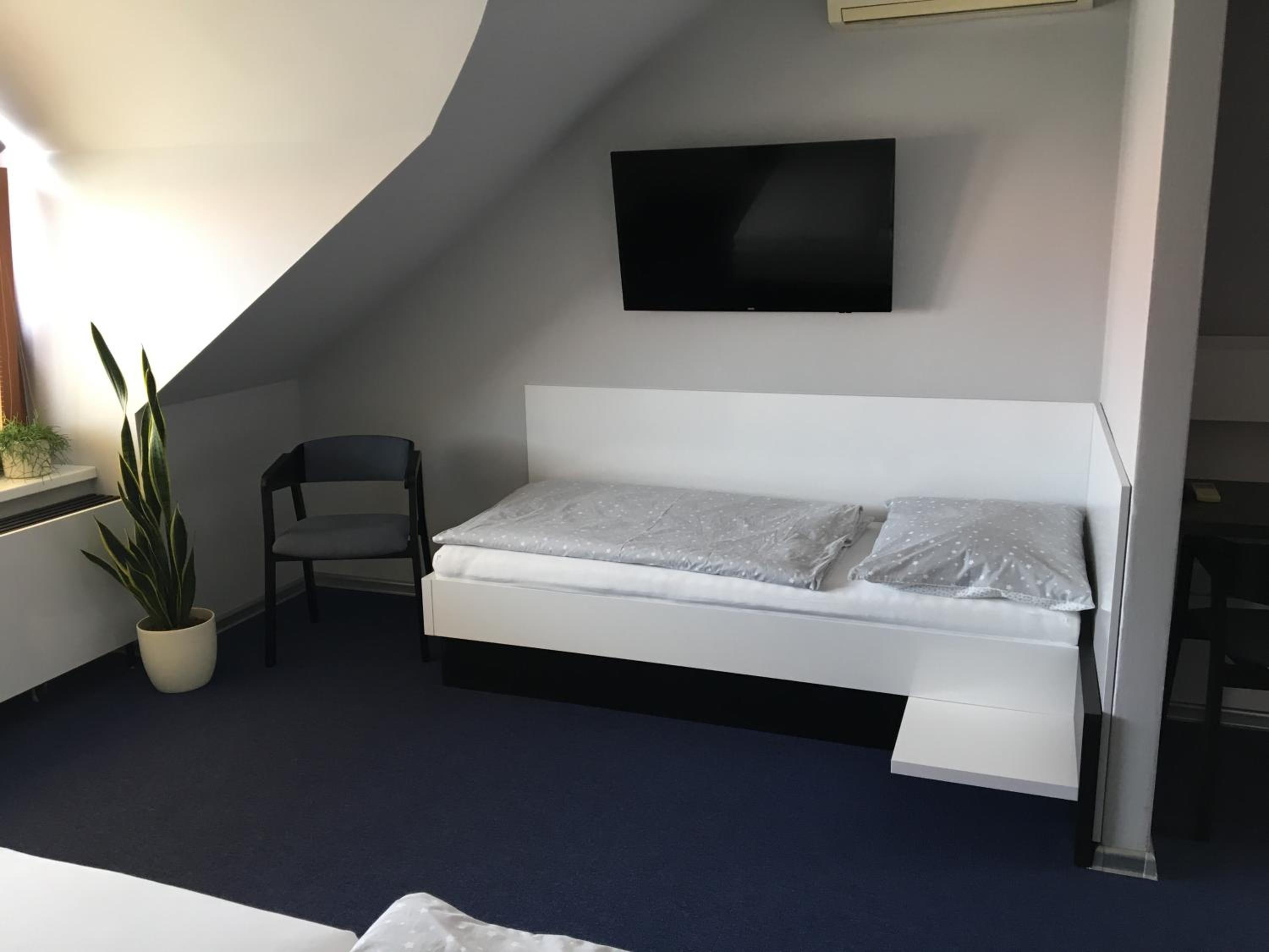 Triple Room photo 2