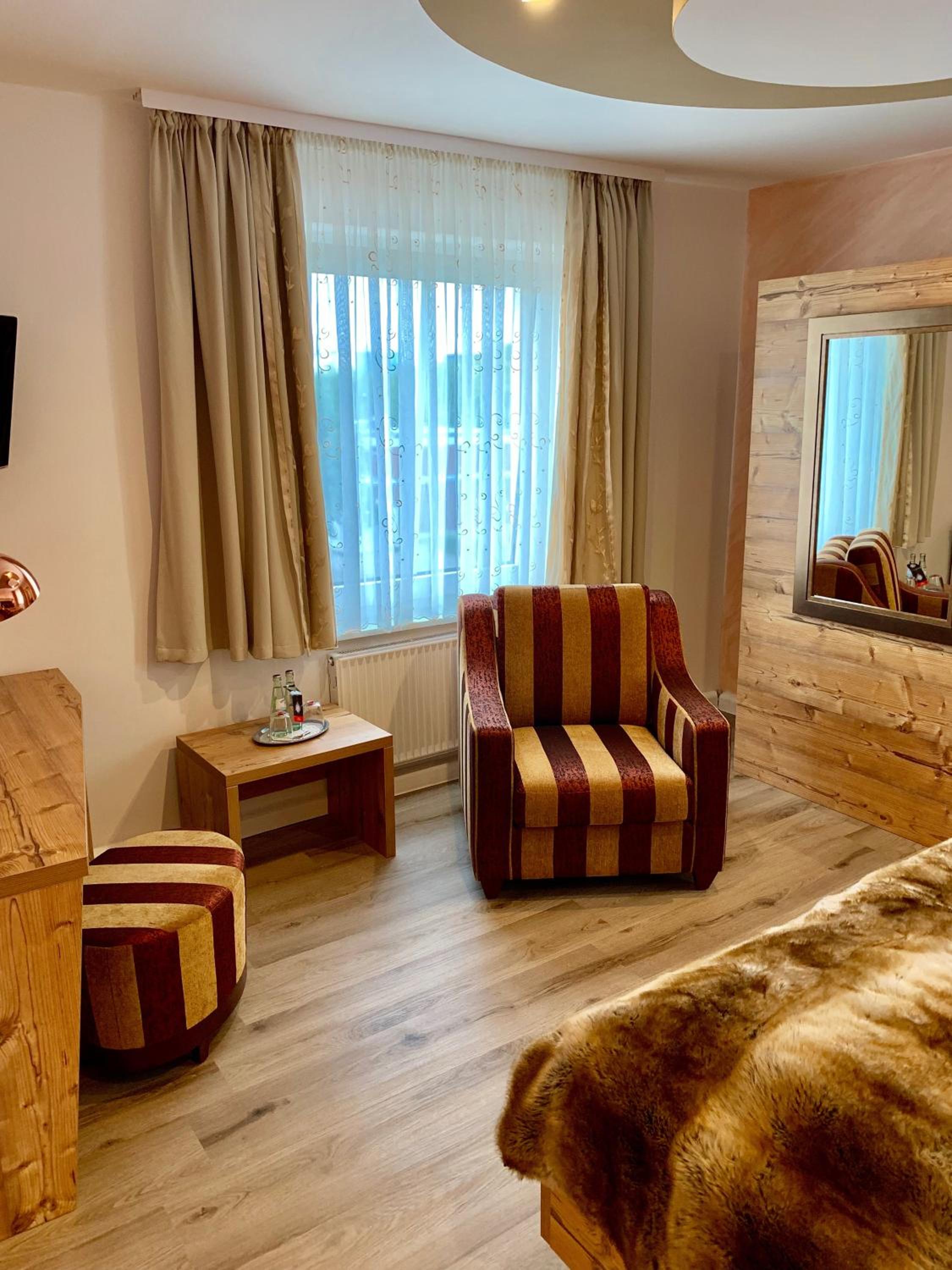 Deluxe Queen Room photo 2