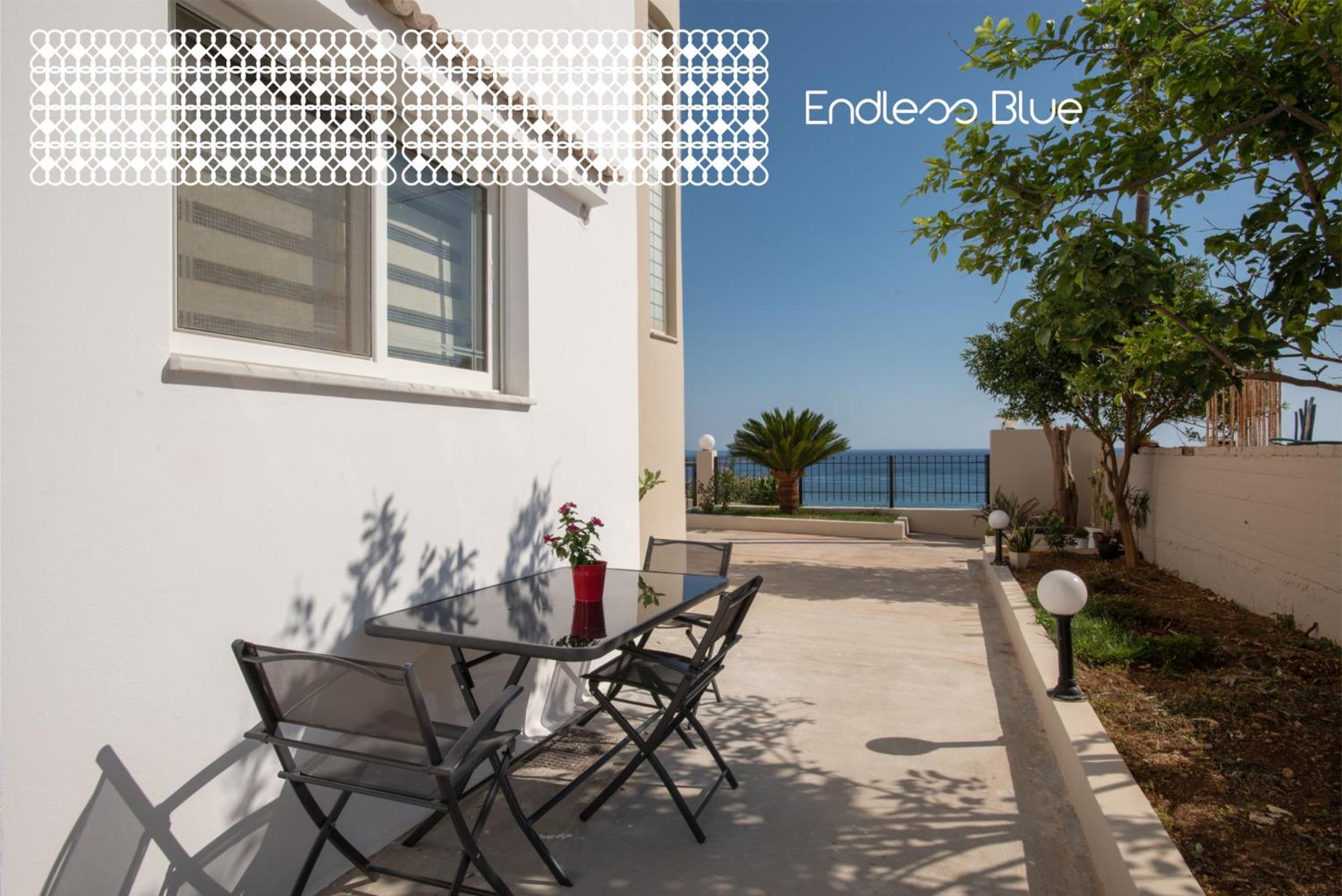 Budget Apartment with Partial Sea View  photo 3