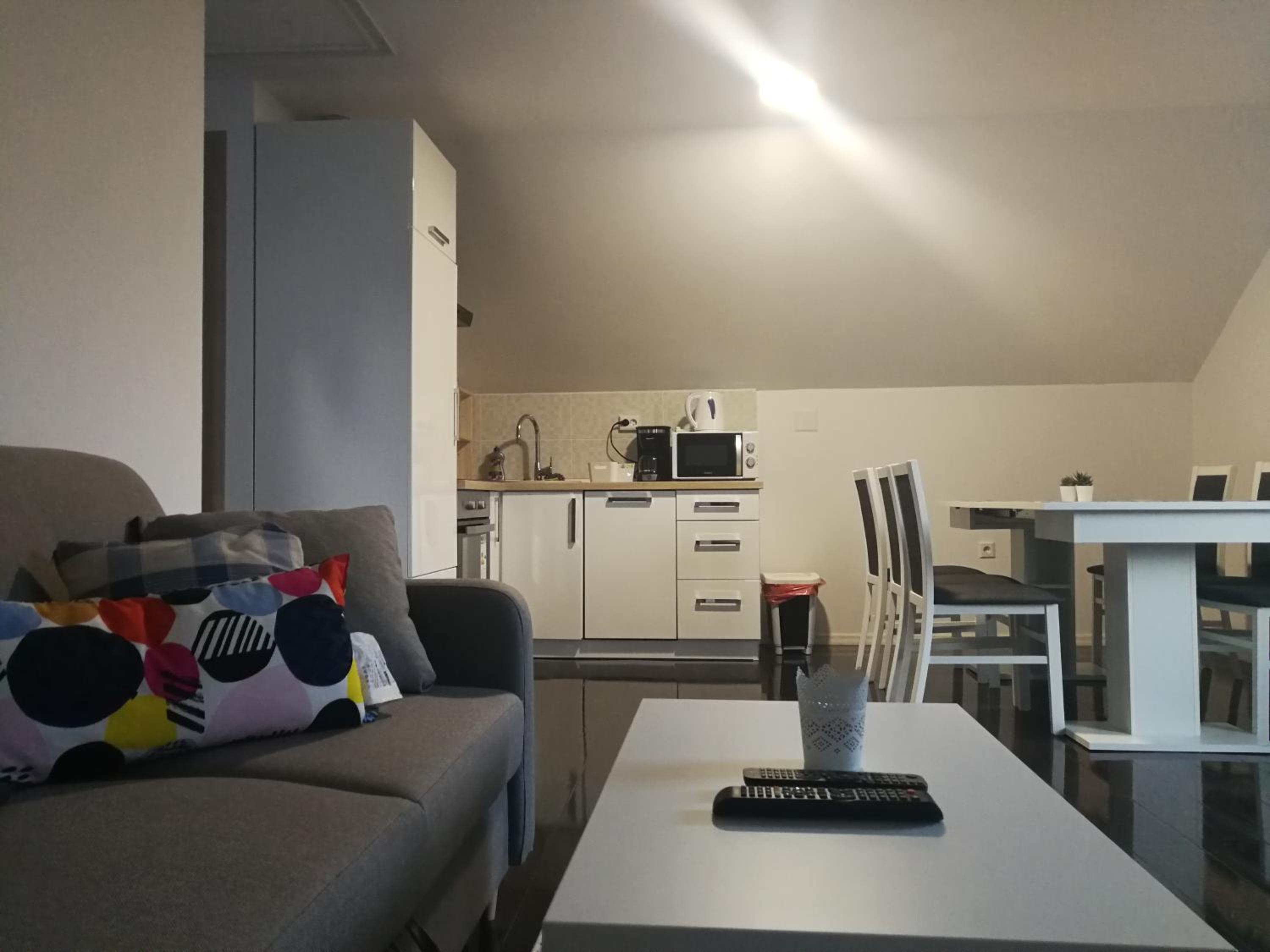 Three-Bedroom Apartment - Photo 9