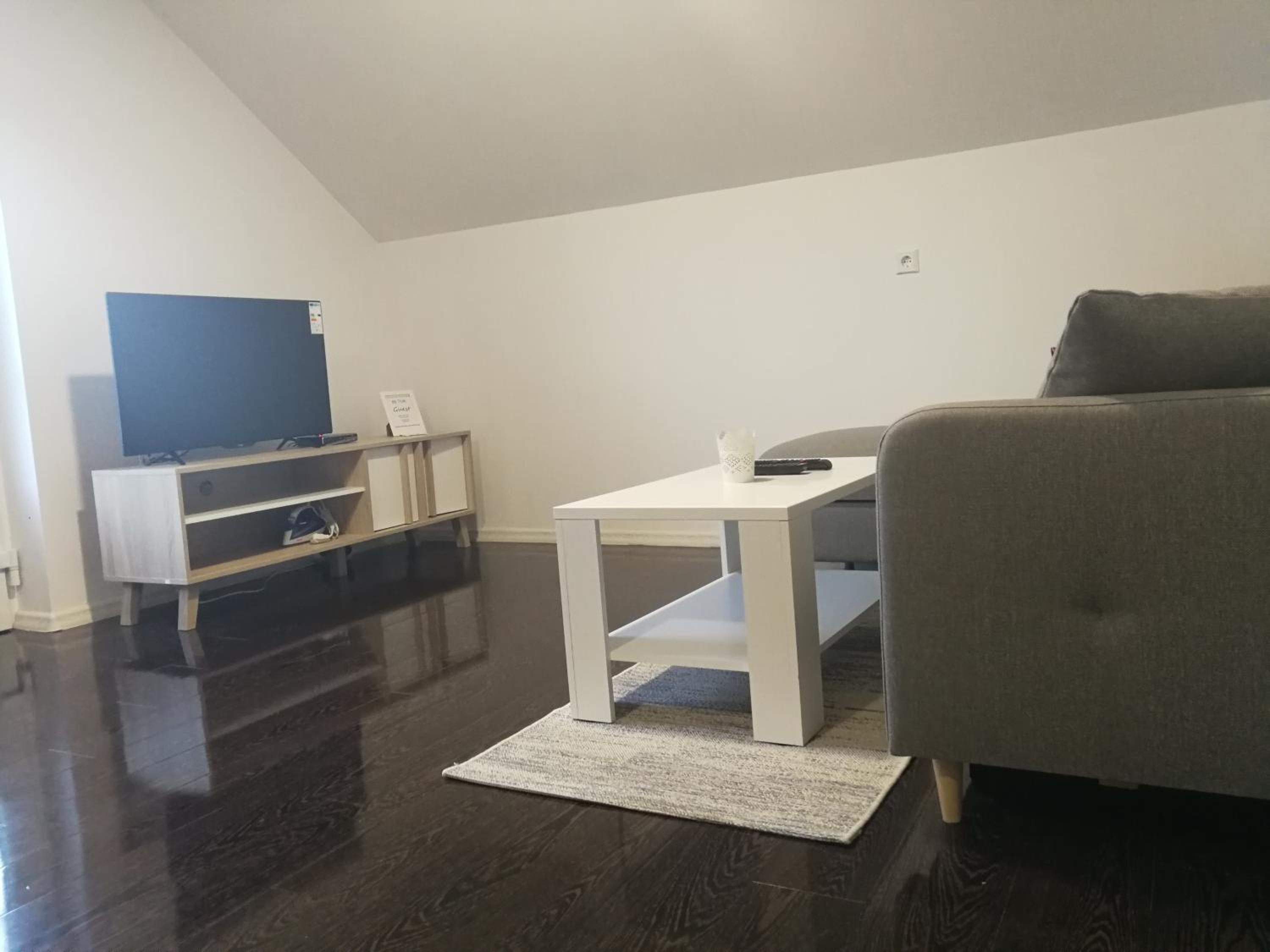Three-Bedroom Apartment - Photo 14