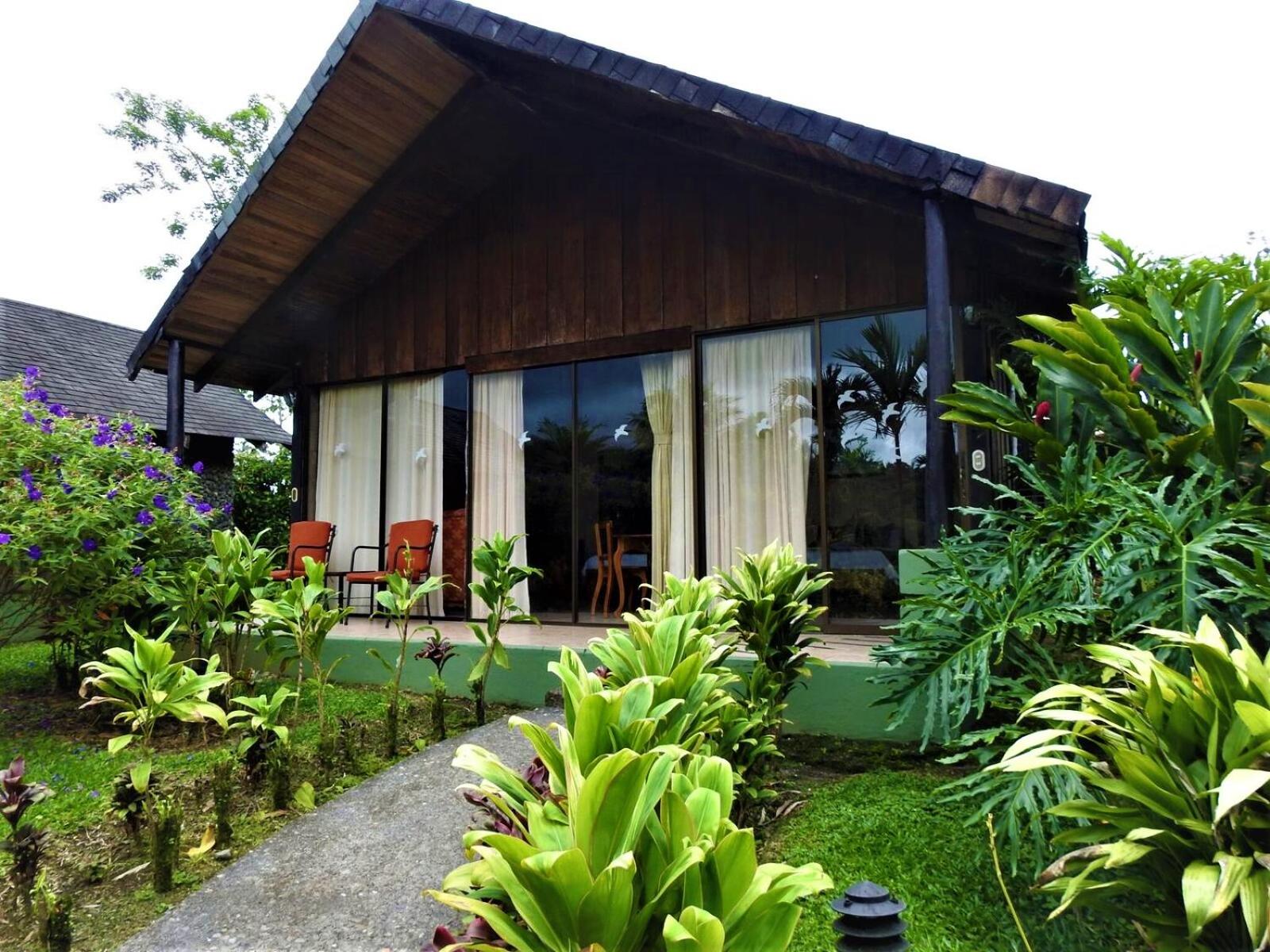 Deluxe Bungalow with Garden View - Photo 2
