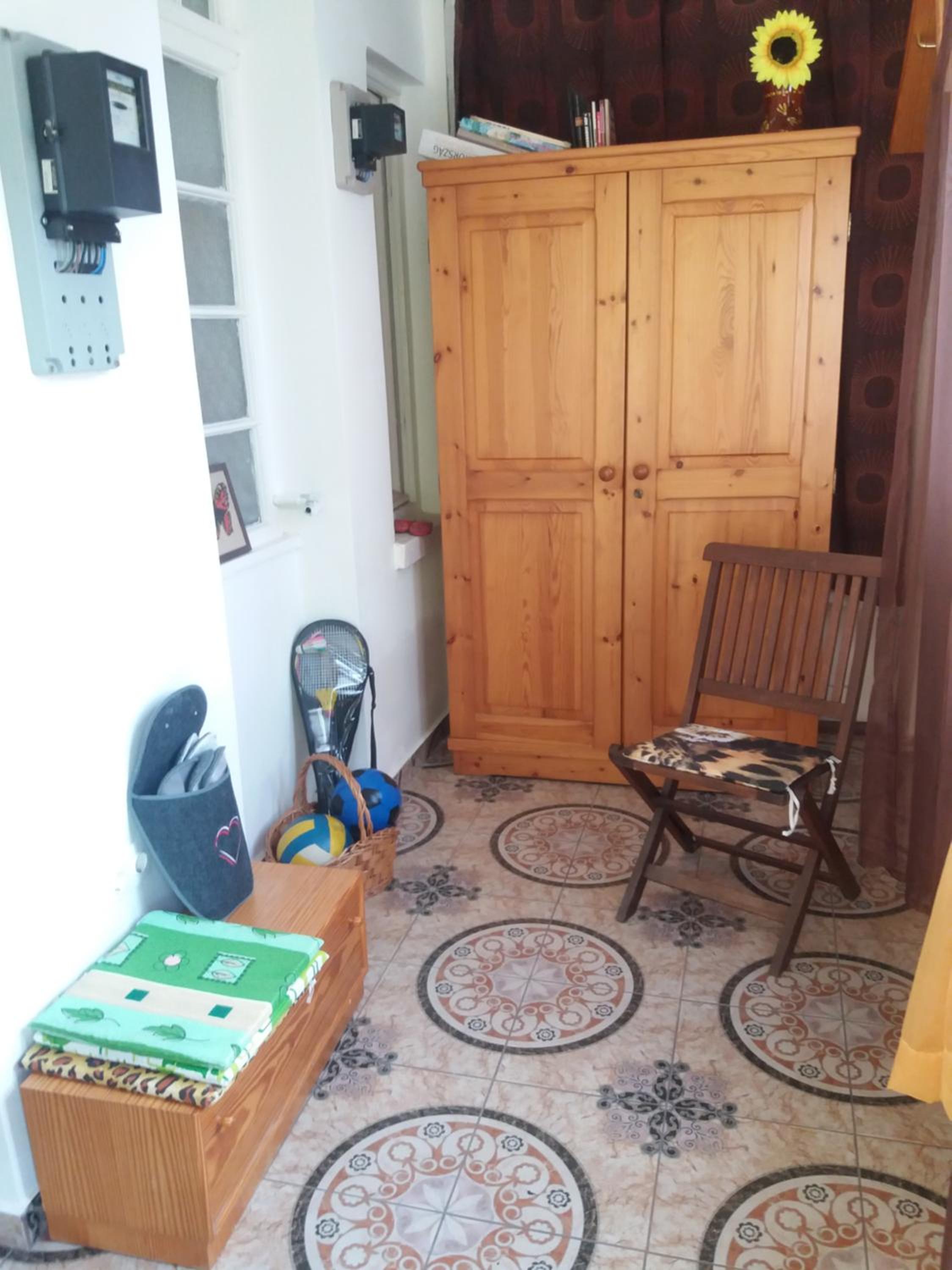 One-Bedroom Apartment - Photo 18