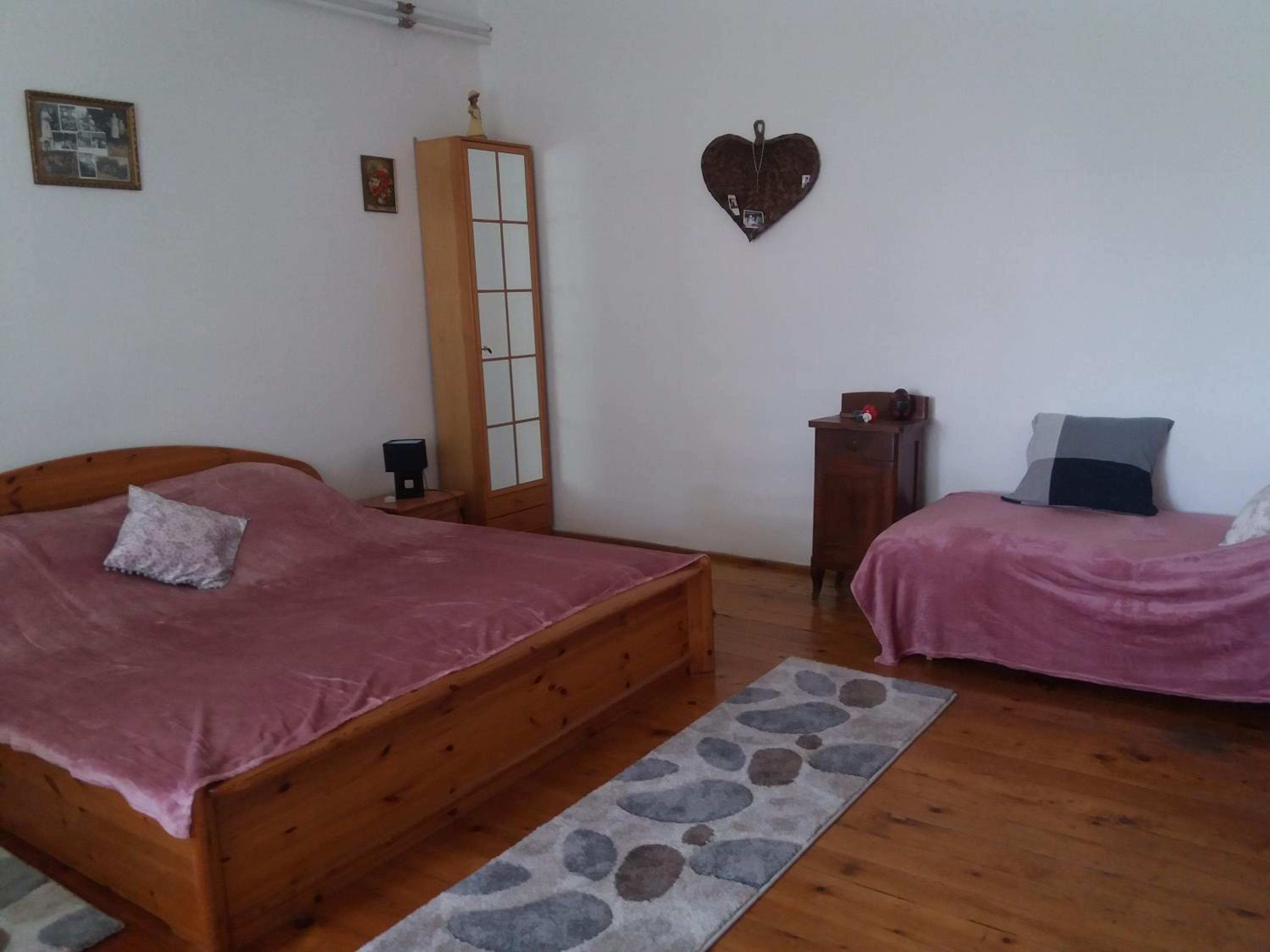 One-Bedroom Apartment - Photo 33