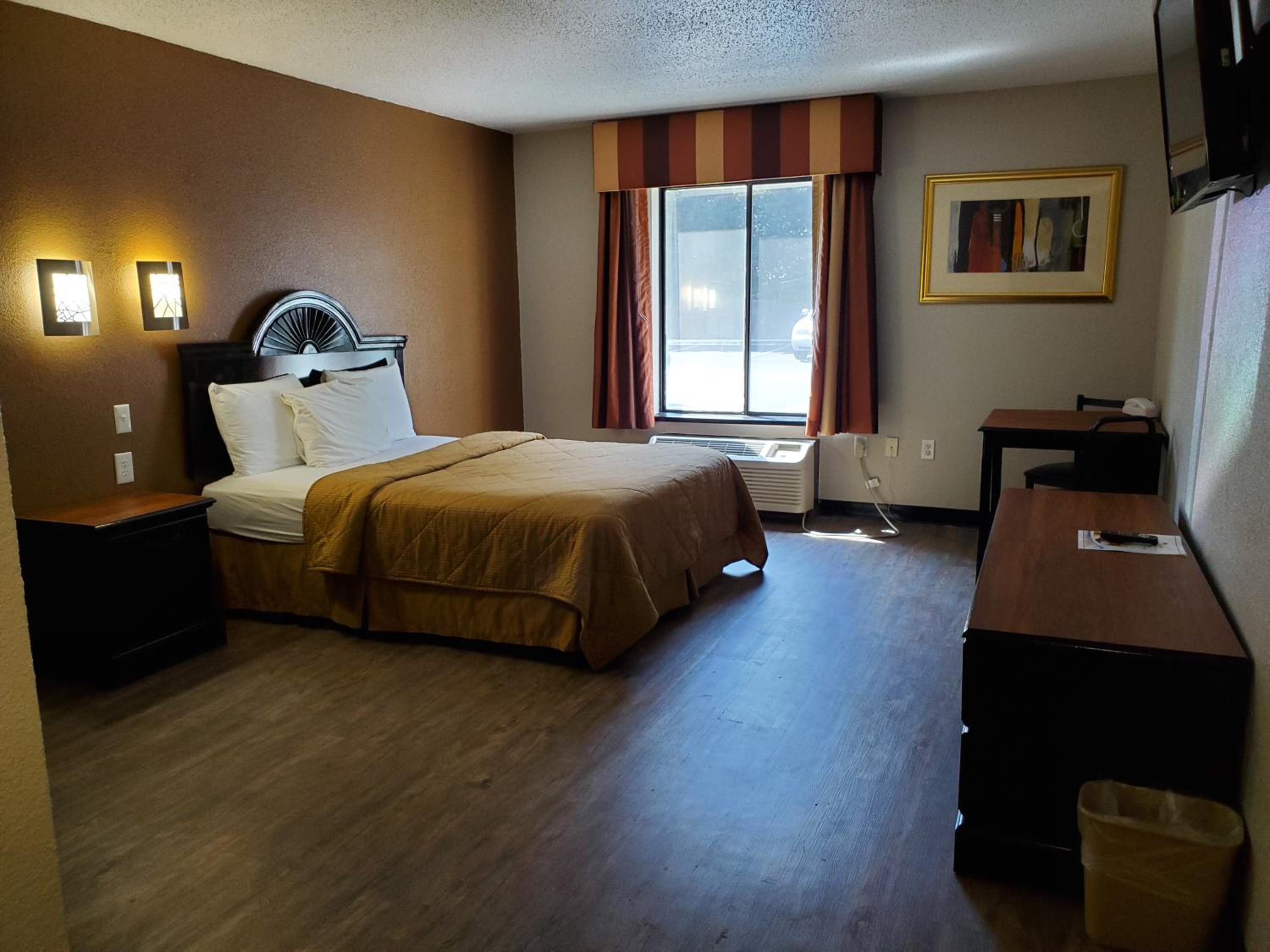 Queen Room - Handicap - Photo 3