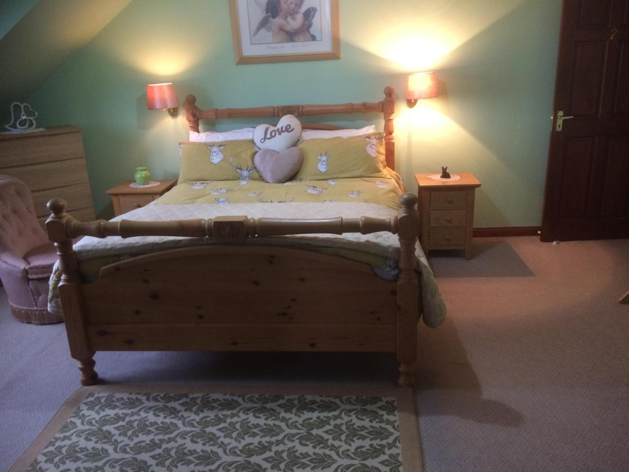 Deluxe Double Room with Bath - Photo 10