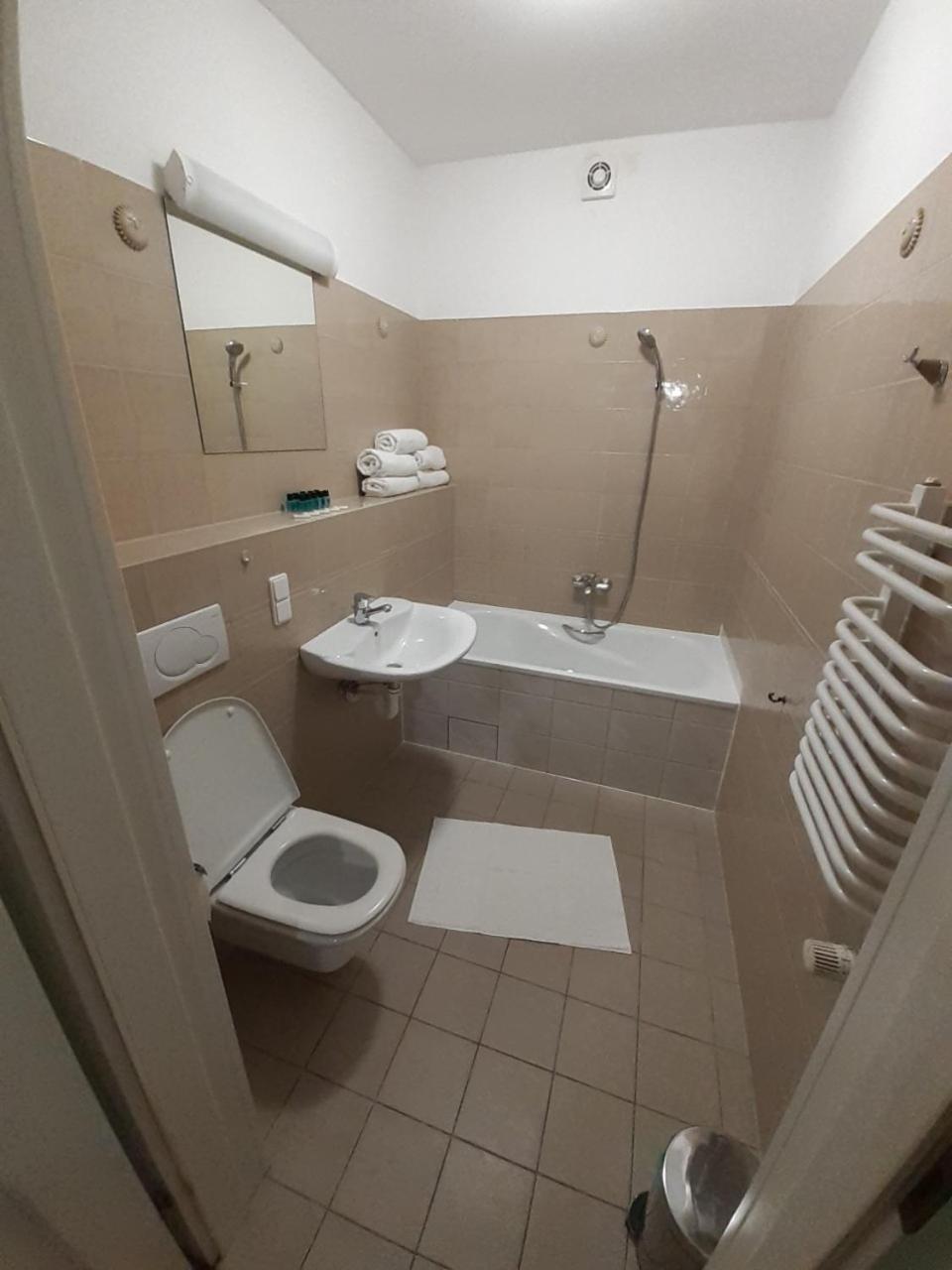 Apartment photo 3